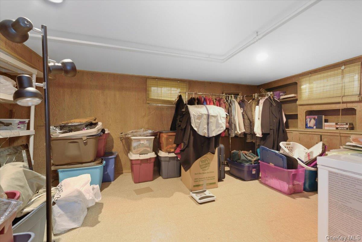 #16 photo, 433 Westminster Road, Rockville Centre , NY 11570