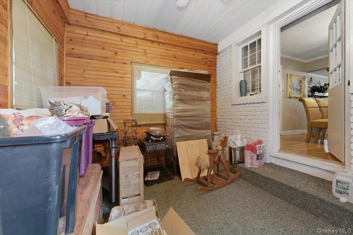 #17 photo, 433 Westminster Road, Rockville Centre , NY 11570