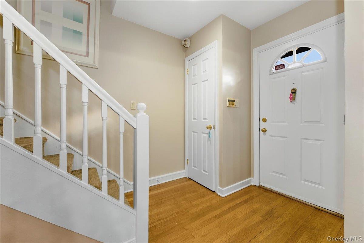 #2 photo, 433 Westminster Road, Rockville Centre , NY 11570