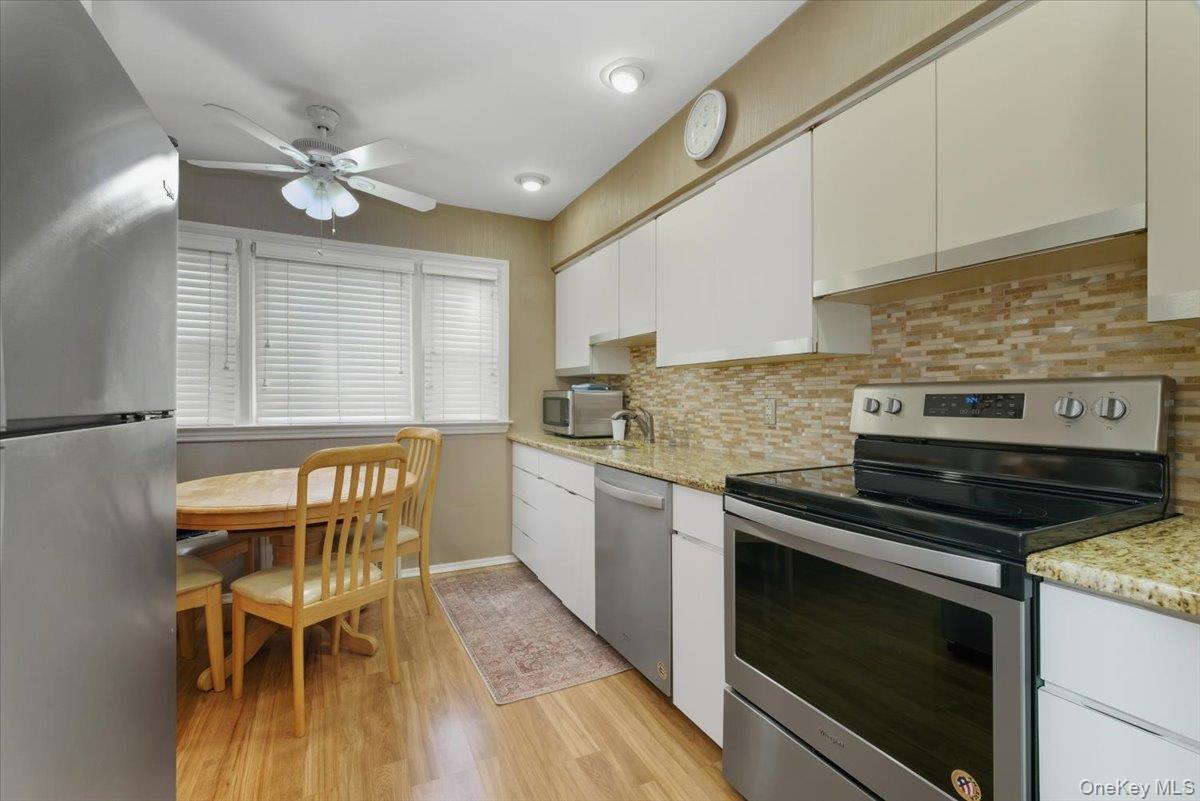 #7 photo, 433 Westminster Road, Rockville Centre , NY 11570