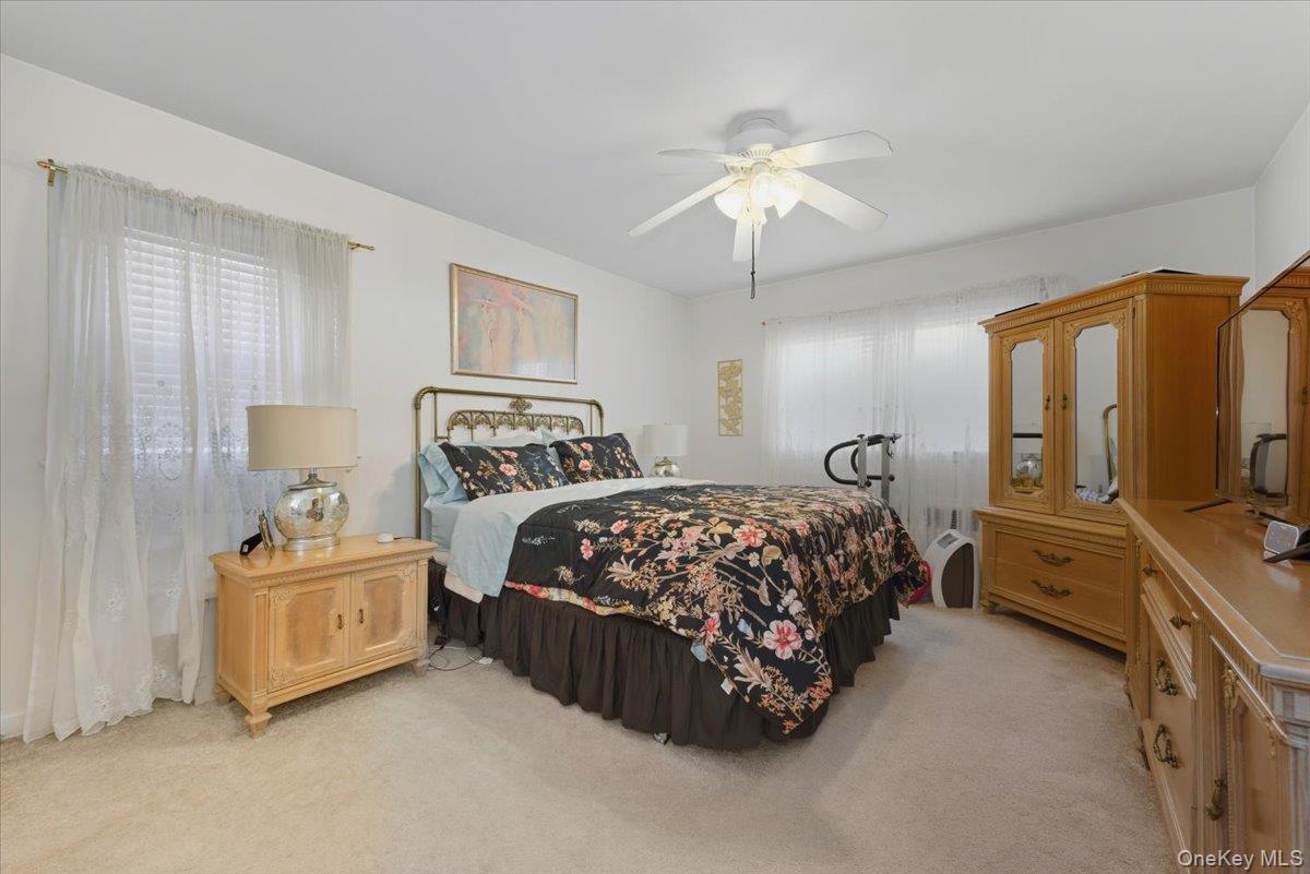 #9 photo, 433 Westminster Road, Rockville Centre , NY 11570