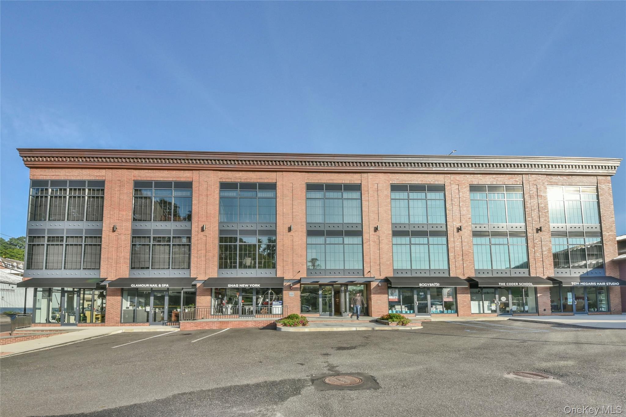 #2 photo, 21 Lumber Road, Roslyn , NY 11576