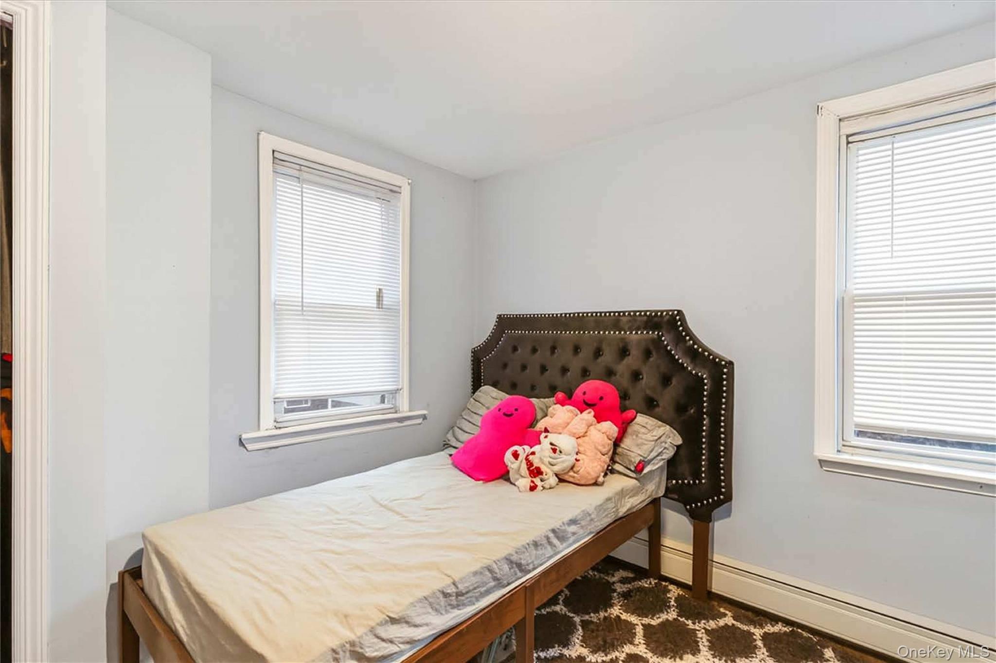 #10 photo, 99-46 163rd Drive, Howard Beach , NY 11414