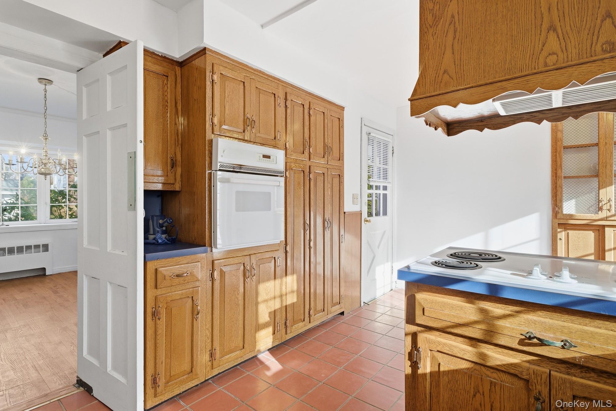 #13 photo, 58 Dartmouth Street, Garden City , NY 11530