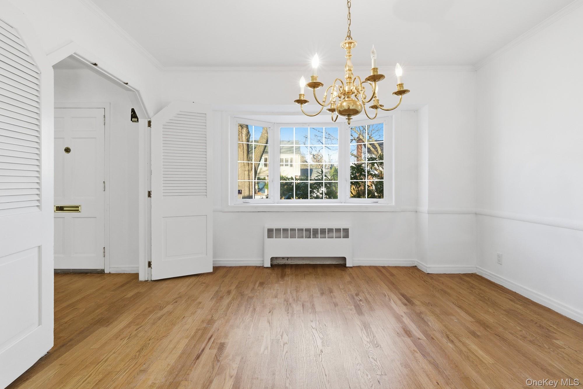 #14 photo, 58 Dartmouth Street, Garden City , NY 11530