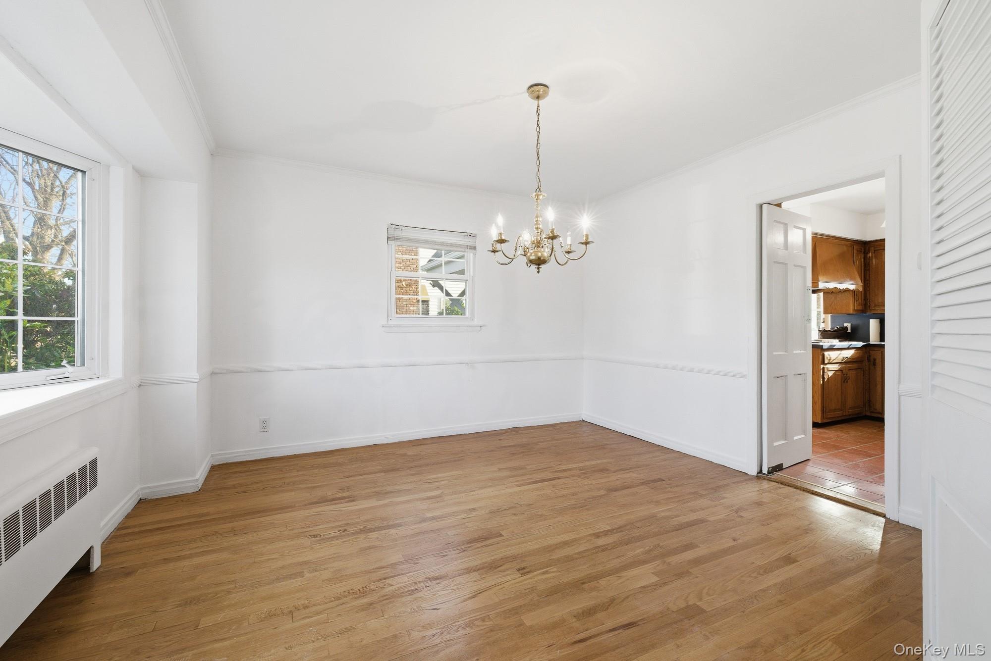 #15 photo, 58 Dartmouth Street, Garden City , NY 11530