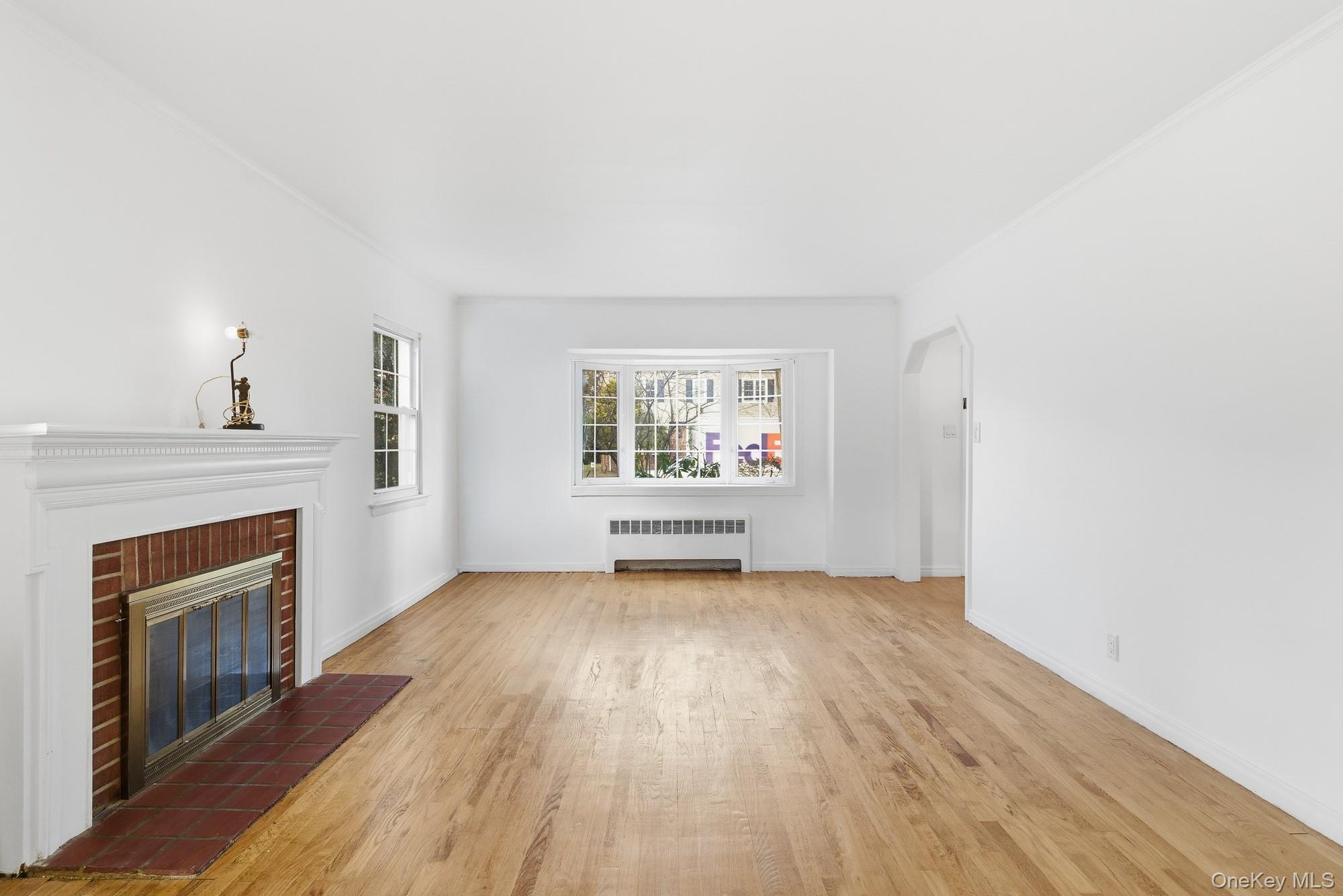 #3 photo, 58 Dartmouth Street, Garden City , NY 11530