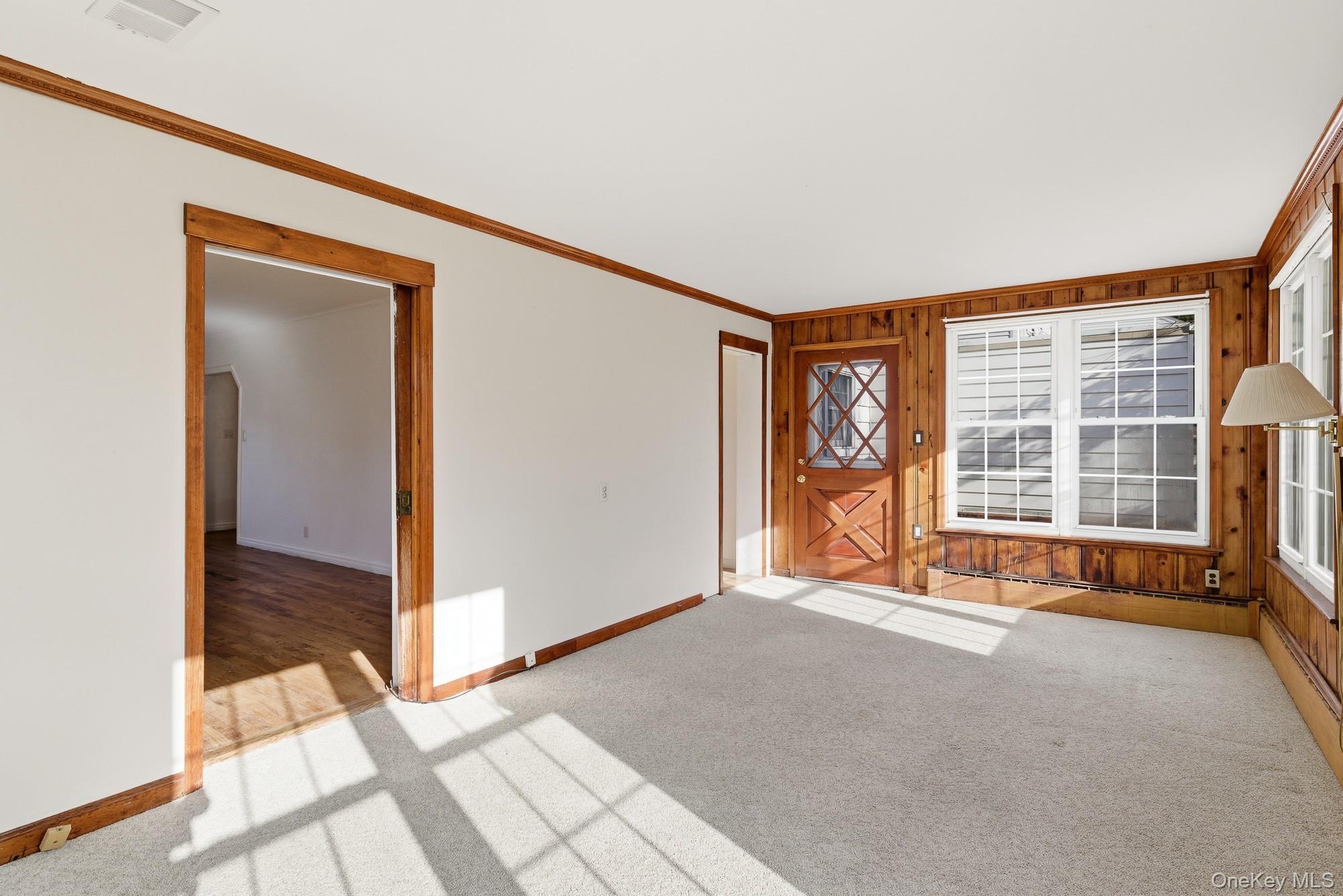 #7 photo, 58 Dartmouth Street, Garden City , NY 11530