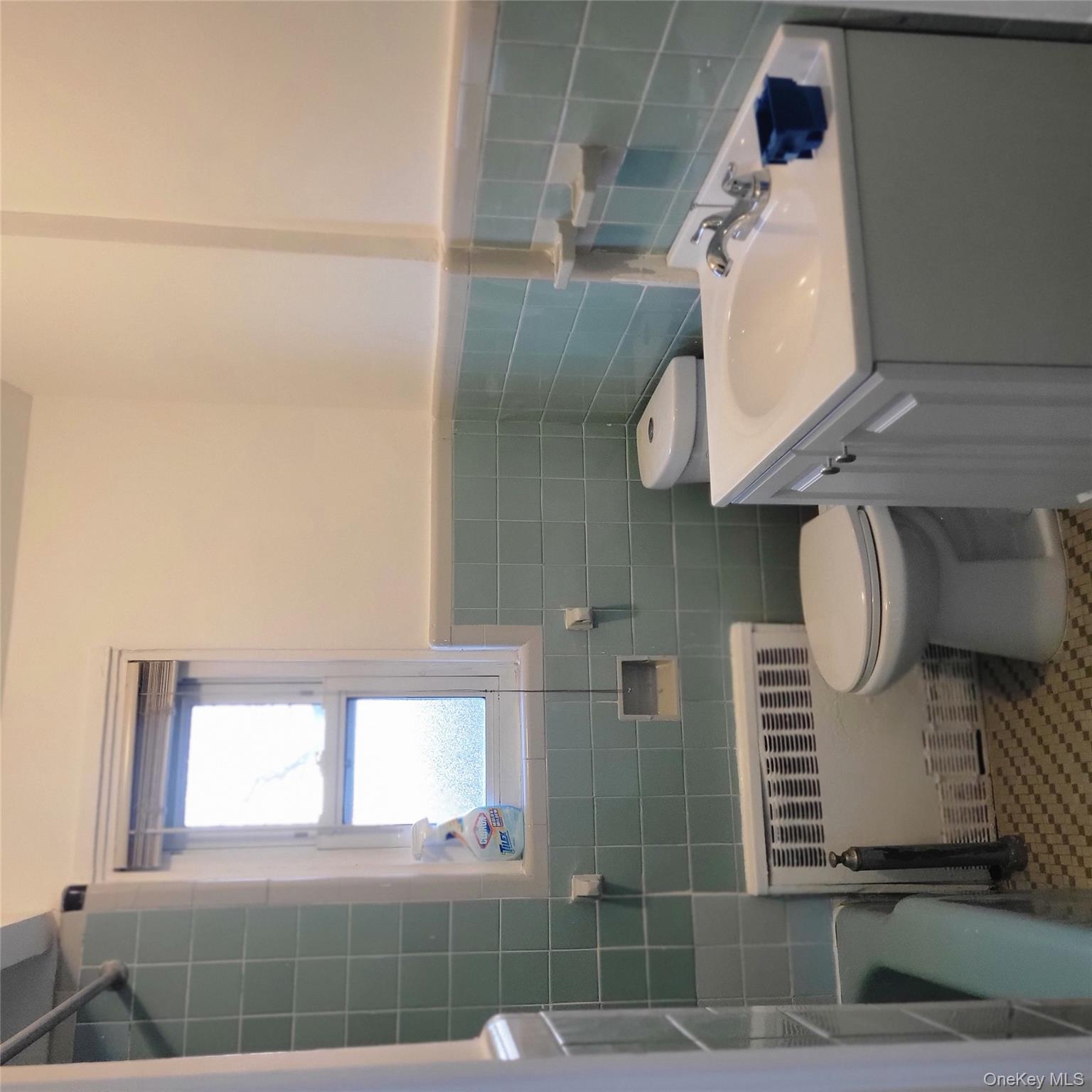 #10 photo, 11924 203rd Street, Saint Albans , NY 11412