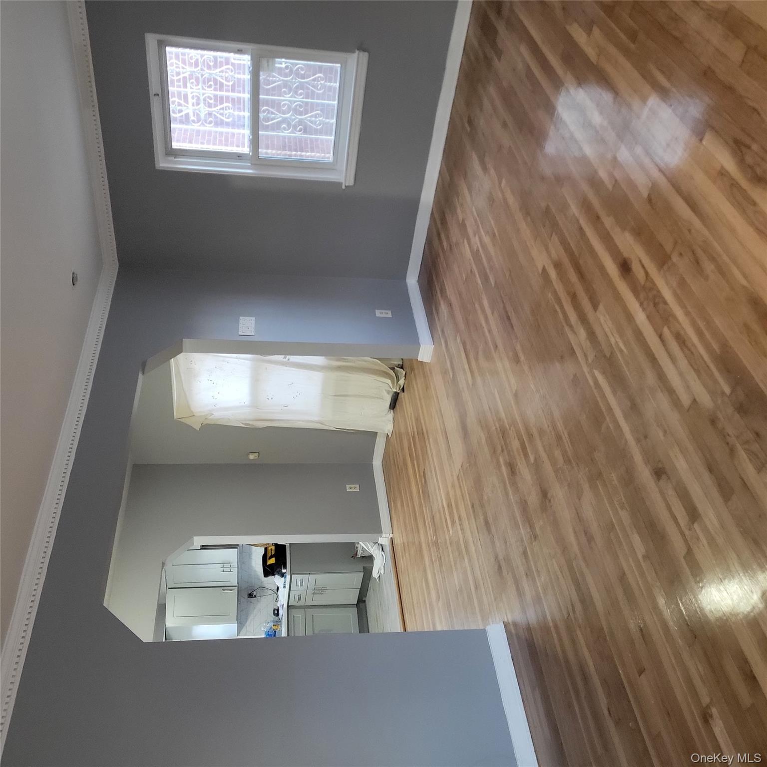 #12 photo, 11924 203rd Street, Saint Albans , NY 11412