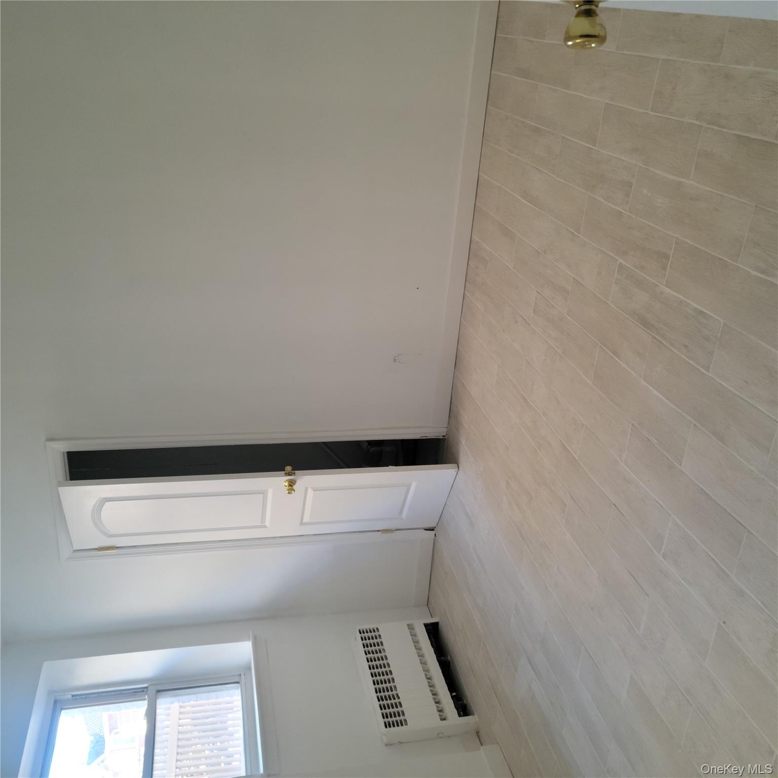 #4 photo, 11924 203rd Street, Saint Albans , NY 11412