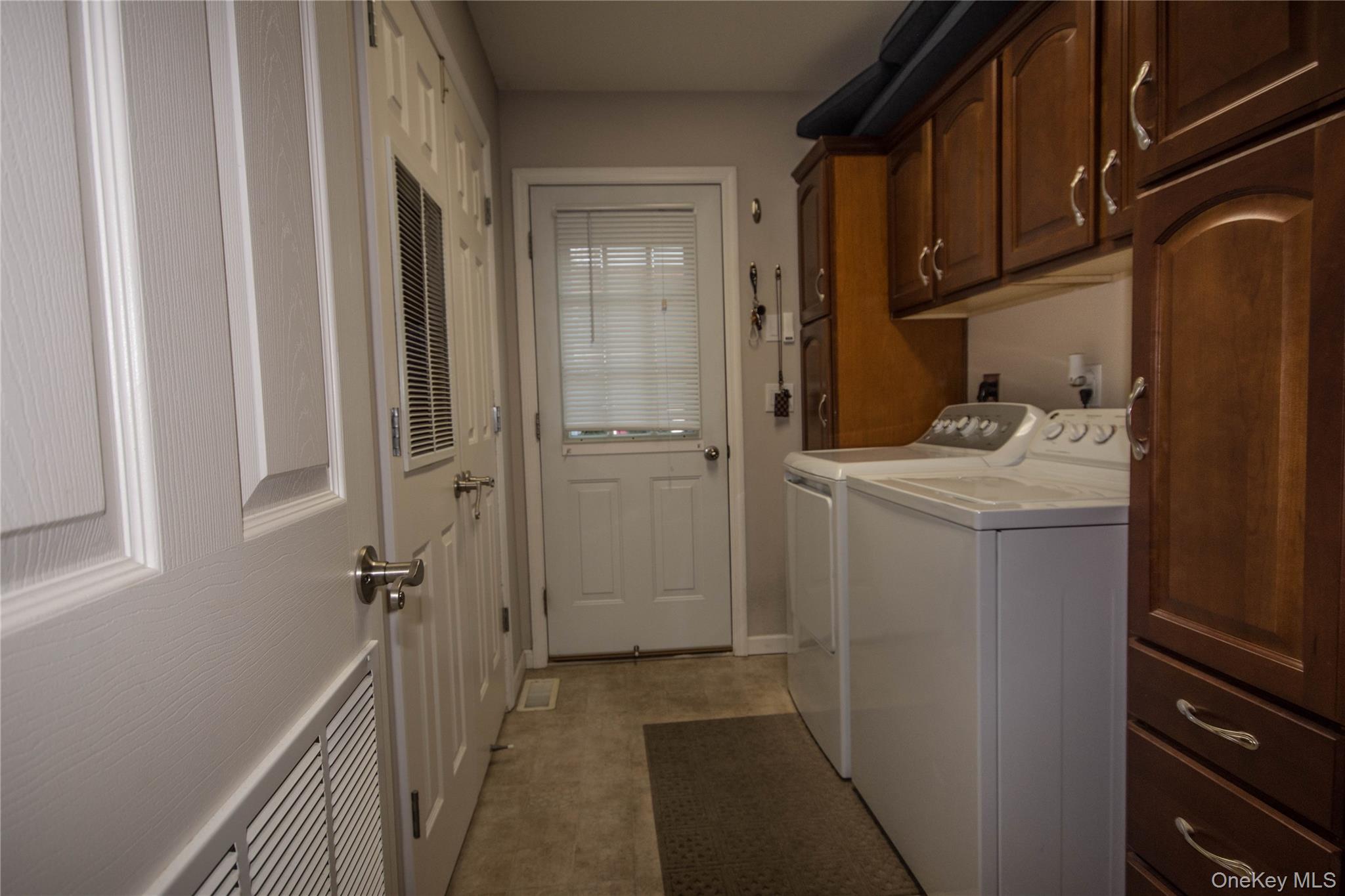 #12 photo, 1661 # 519 Old Country rd, Riverhead , NY 11901