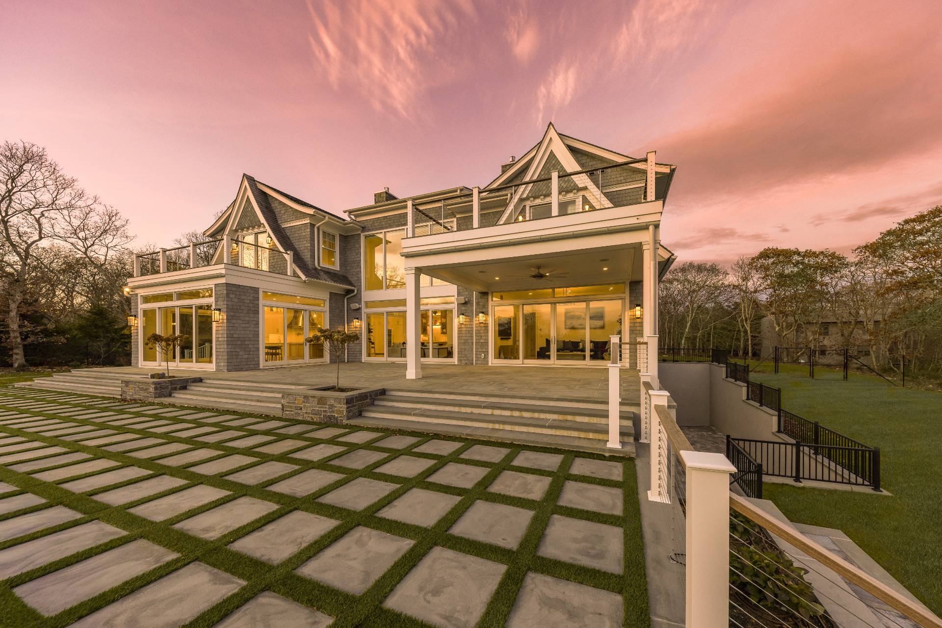 #19 photo, 10 Holly Street, Montauk , NY 11954