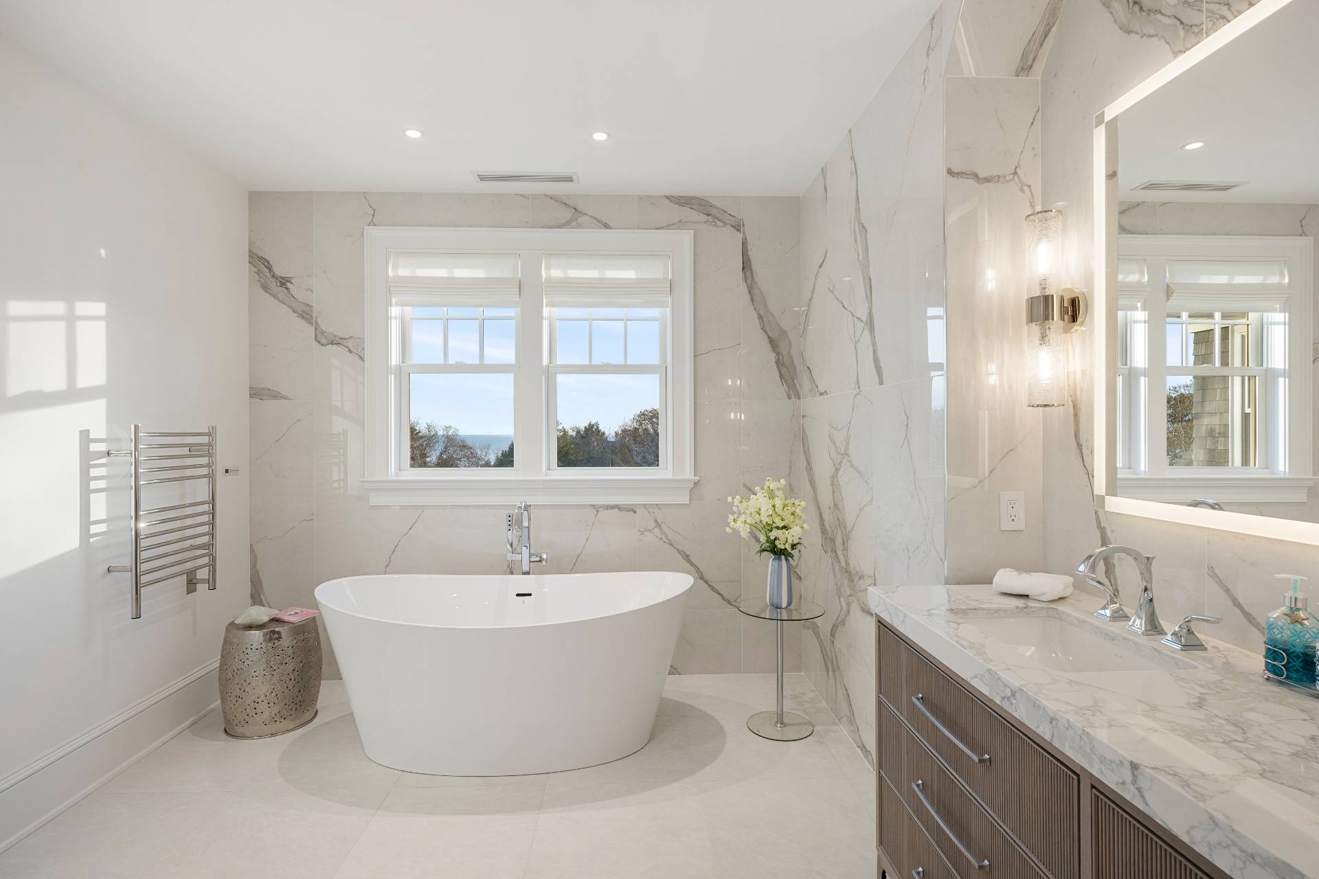 #27 photo, 10 Holly Street, Montauk , NY 11954