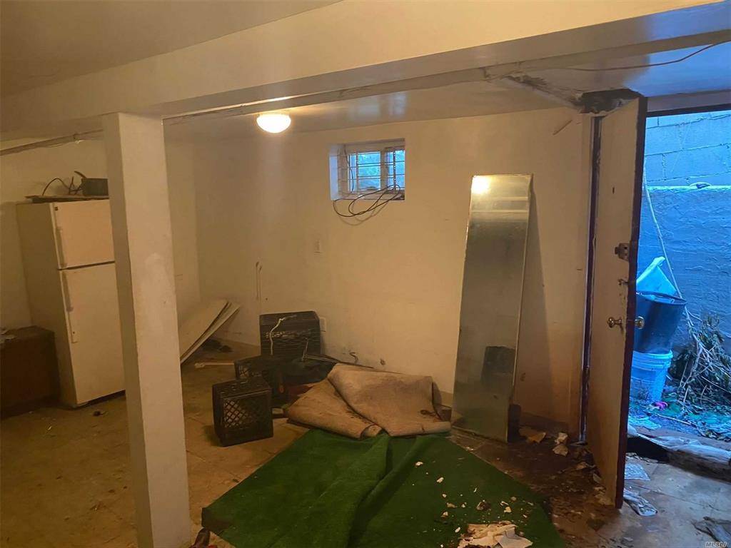 #12 photo, 110-03 Guy Brewer Blvd, #40, Jamaica , NY 11433