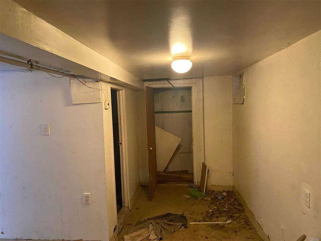 #13 photo, 110-03 Guy Brewer Blvd, #40, Jamaica , NY 11433