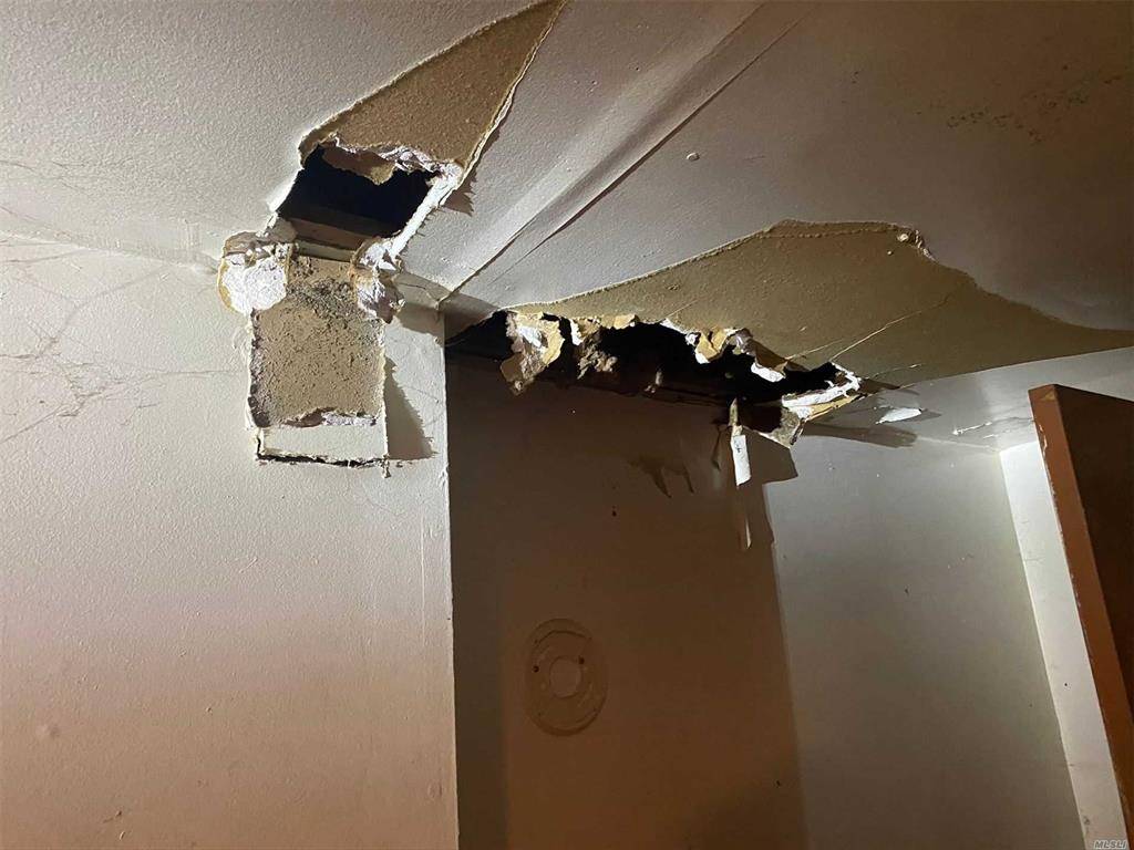 #22 photo, 110-03 Guy Brewer Blvd, #40, Jamaica , NY 11433