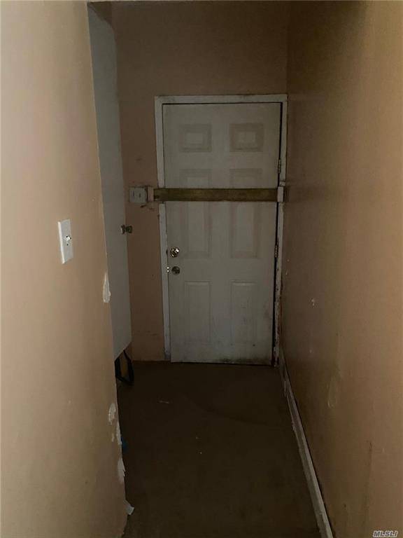 #9 photo, 110-03 Guy Brewer Blvd, #40, Jamaica , NY 11433