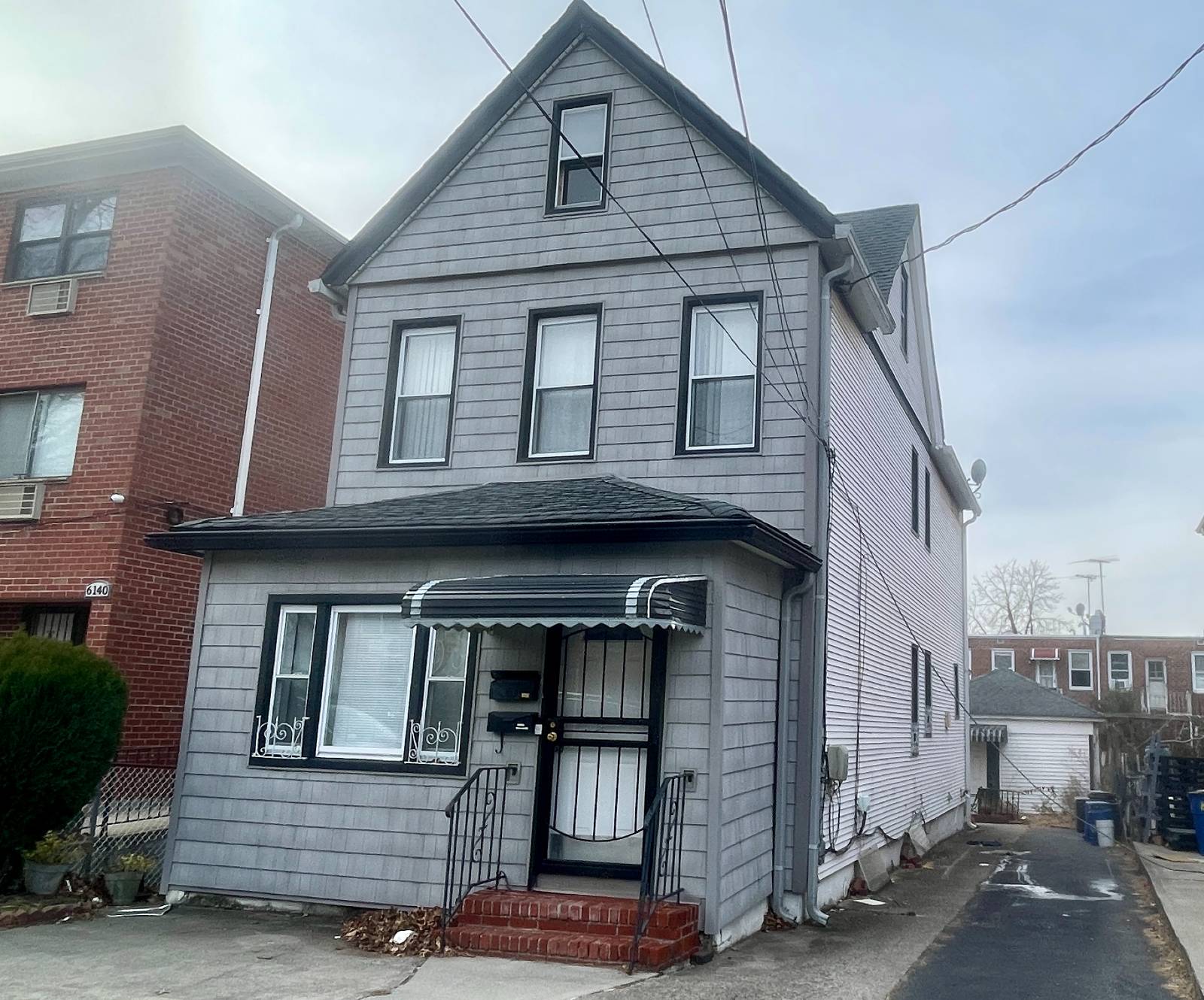 #1 photo, 61-38 167 Street, Fresh Meadows , NY 11365