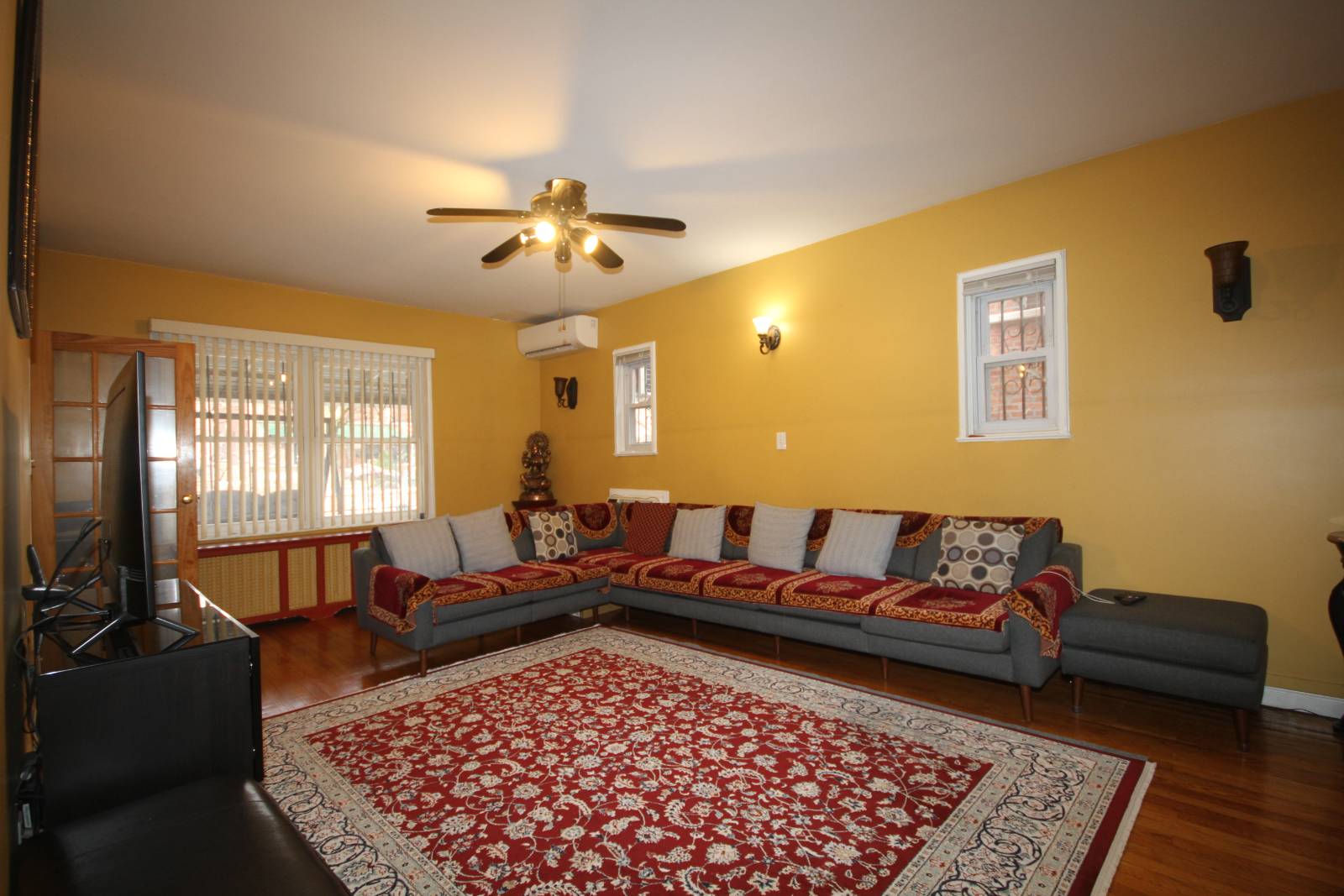 #4 photo, 50-23 64th Street, Woodside , NY 11377