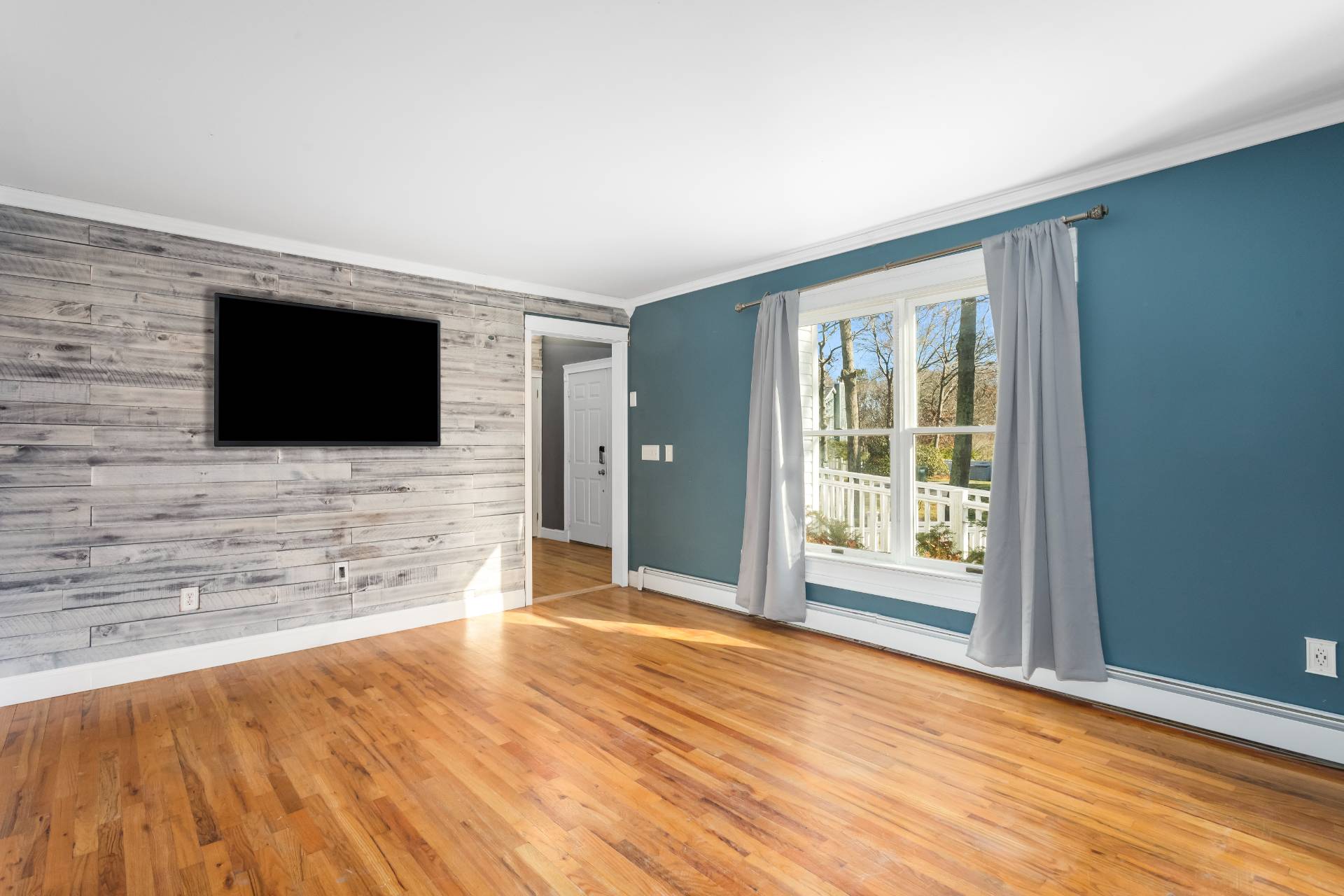 #7 photo, 45 DREW DR, Eastport , NY 11941