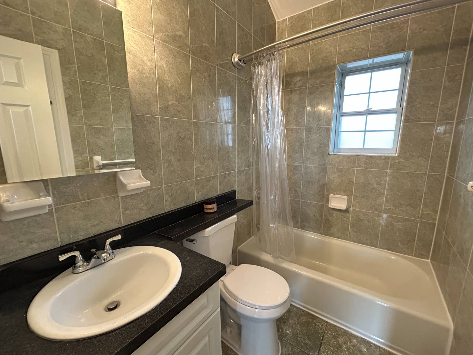 #10 photo, 1943 Adee Ave, #3, East Bronx , NY 10469