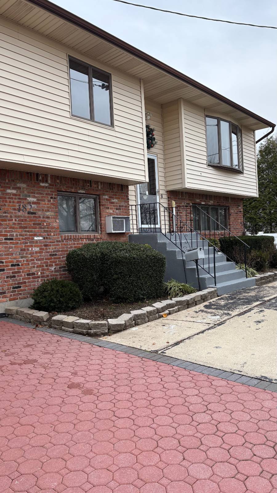 #1 photo, 182 Jerusalem Ave, Levittown , NY 11756
