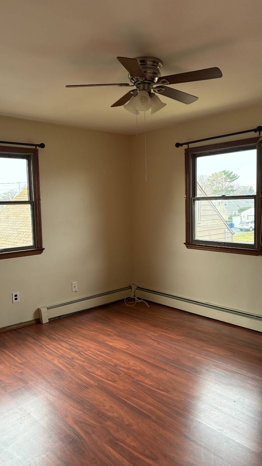 #5 photo, 182 Jerusalem Ave, Levittown , NY 11756