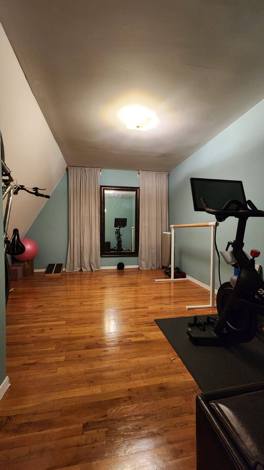 #14 photo, East 12th Street & Ave R, Gravesend , NY 11223