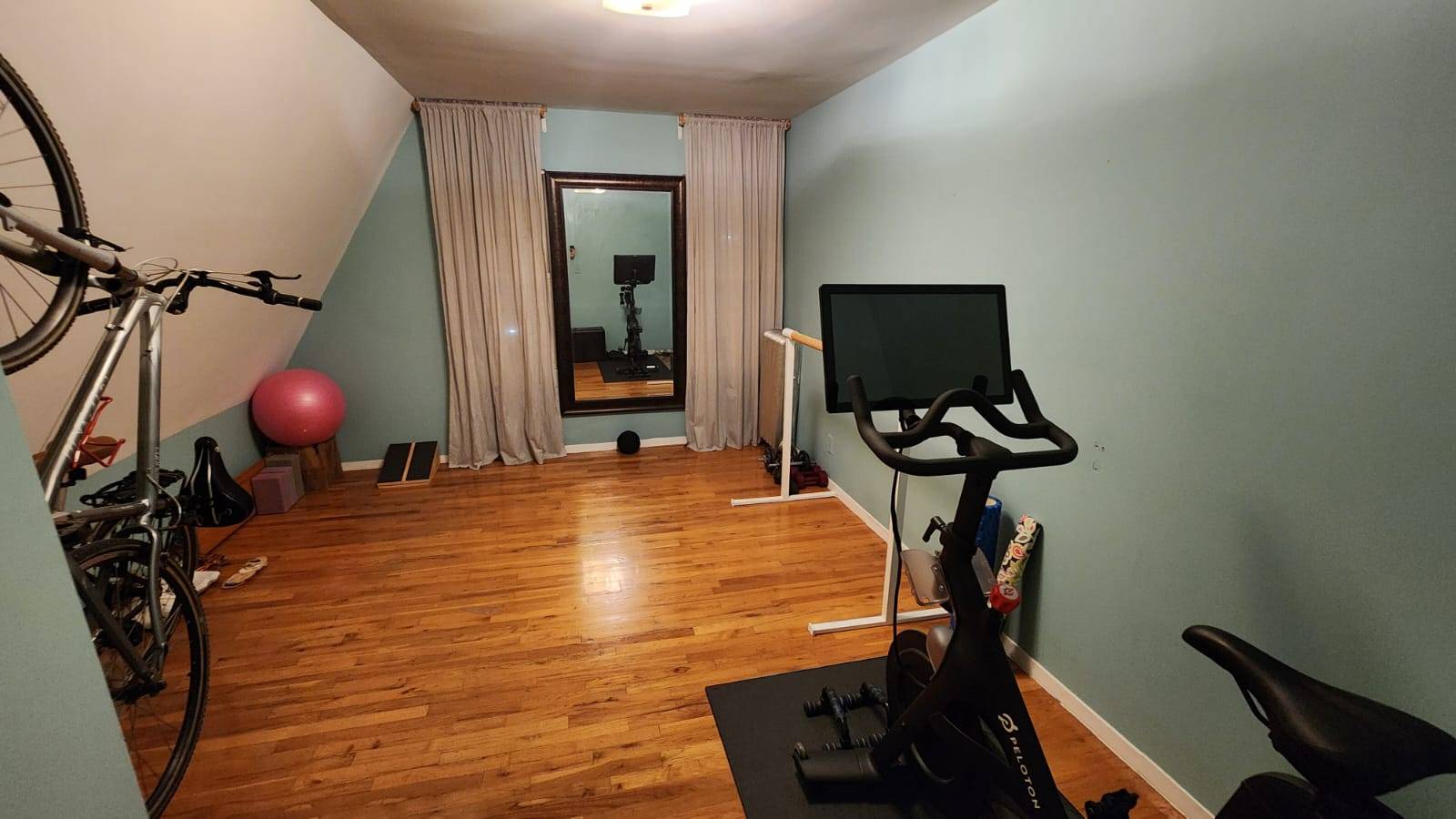 #15 photo, East 12th Street & Ave R, Gravesend , NY 11223