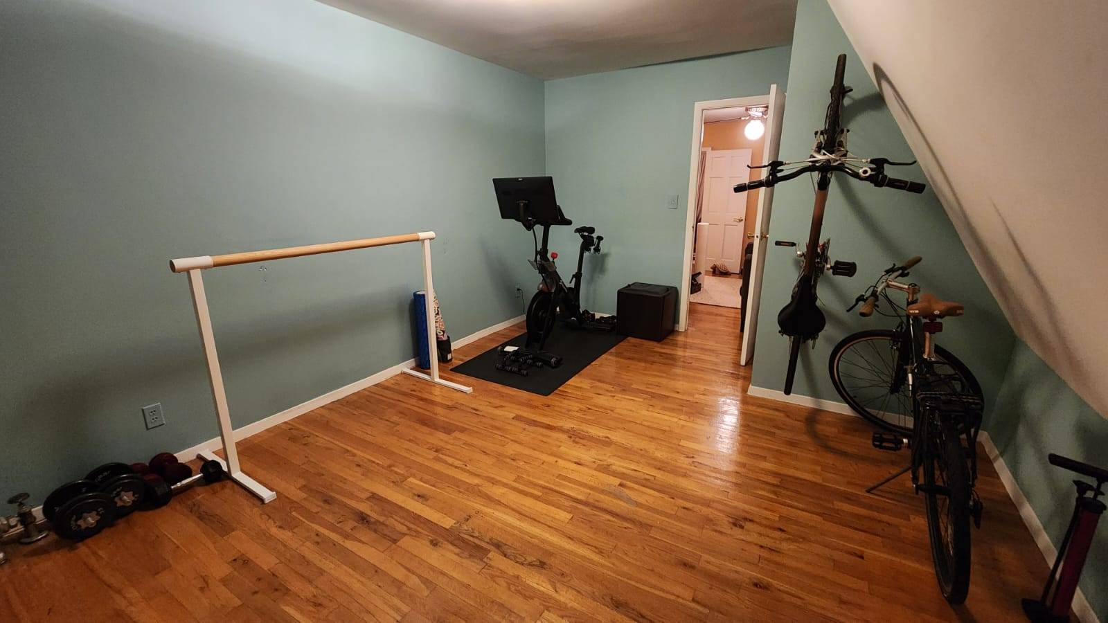 #16 photo, East 12th Street & Ave R, Gravesend , NY 11223