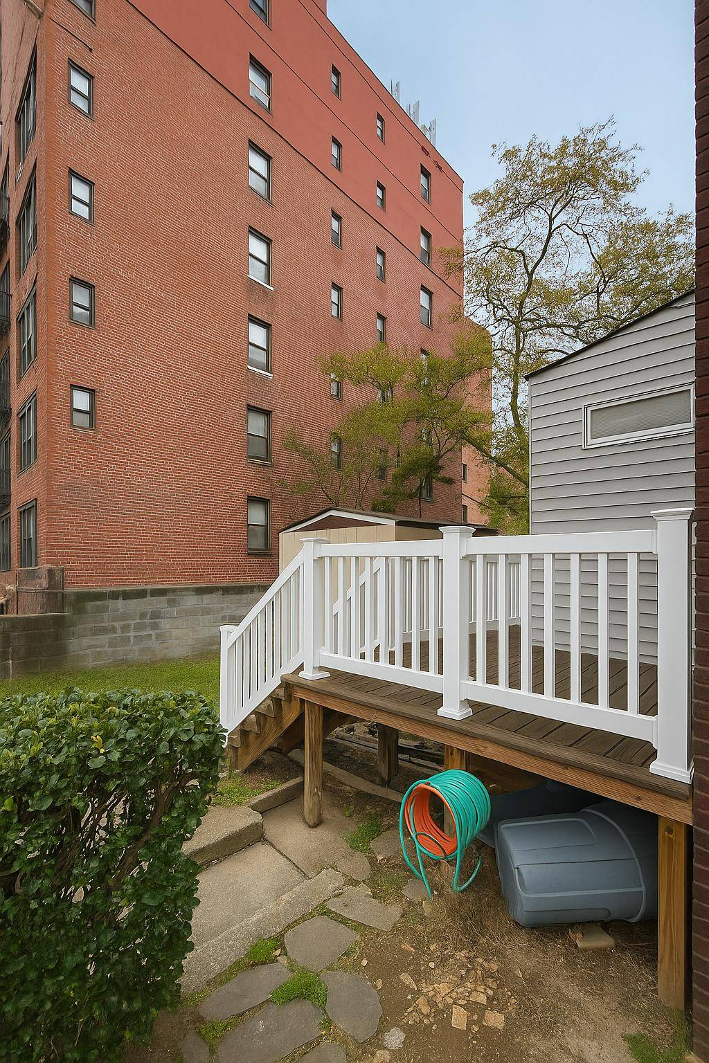#13 photo, 14 Van Siclen Ct, Бруклин ‖ Brooklyn , NY 11207