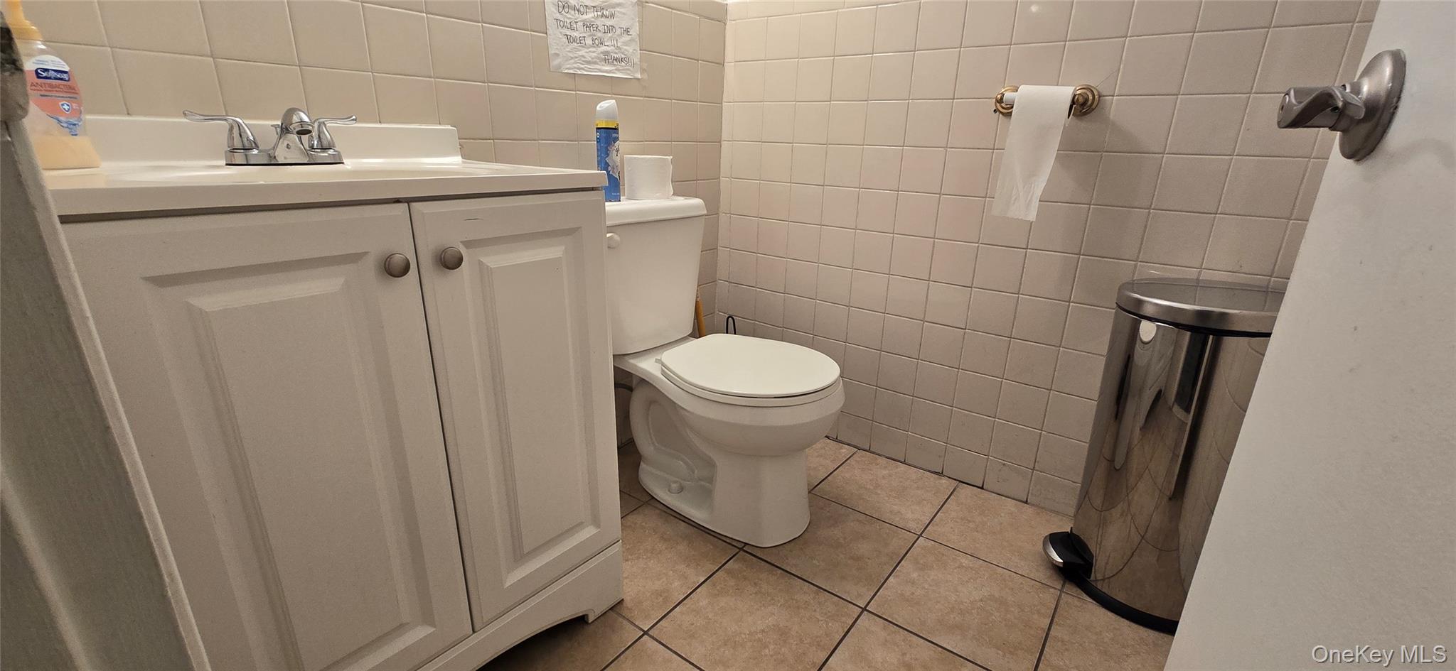 #6 photo, 30 W 32 Street, New York (Manhattan) , NY 10001