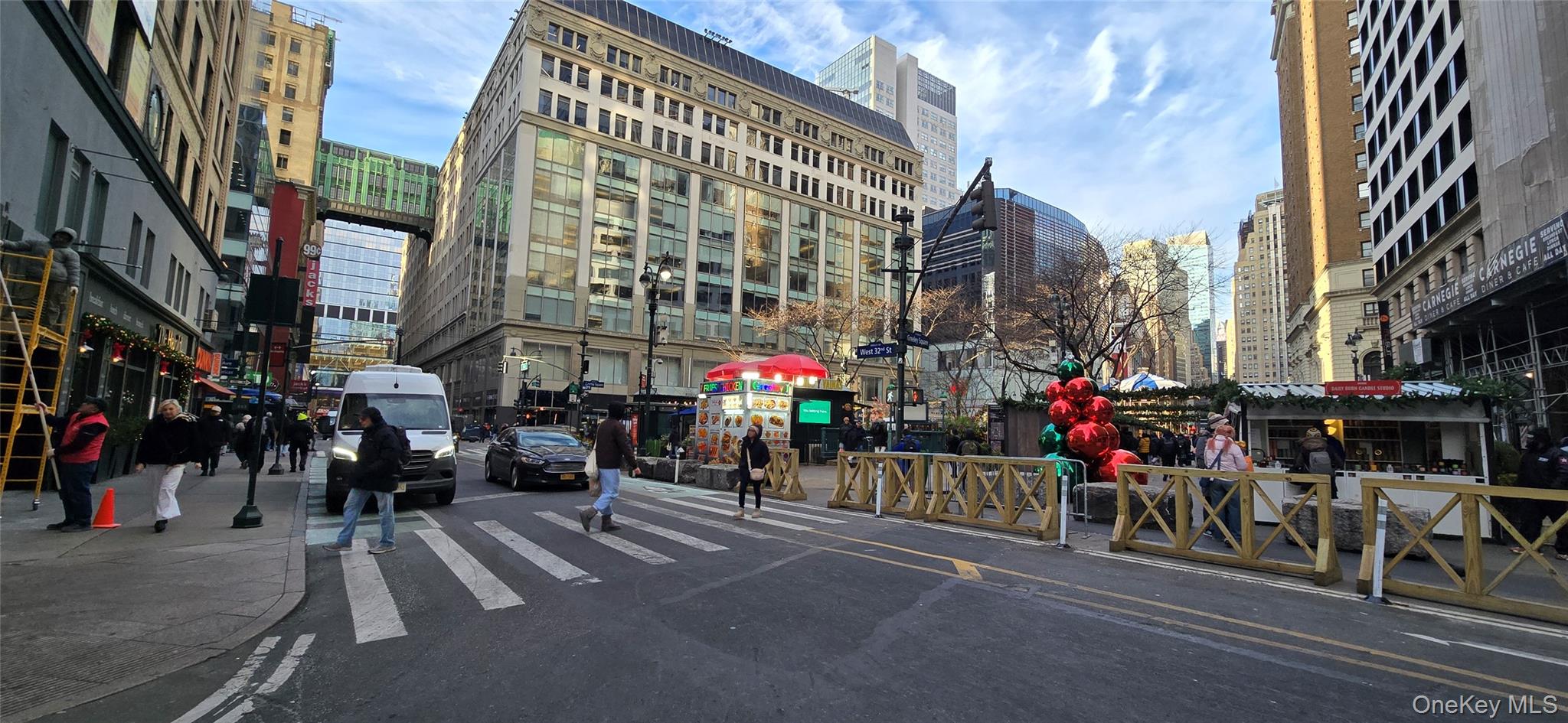 #9 photo, 30 W 32 Street, New York (Manhattan) , NY 10001