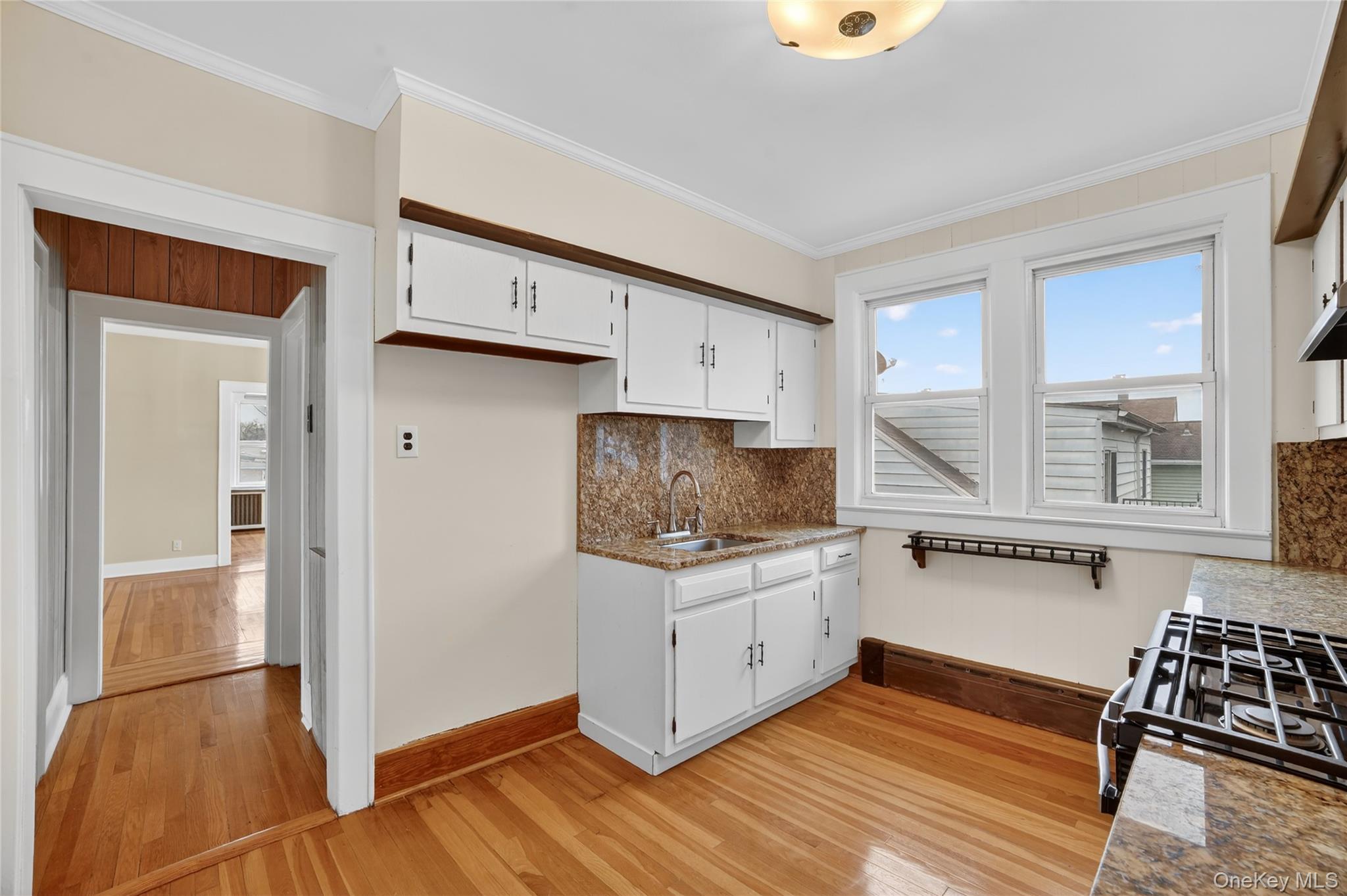 #5 photo, 47 Rossiter Avenue, Yonkers , NY 10701