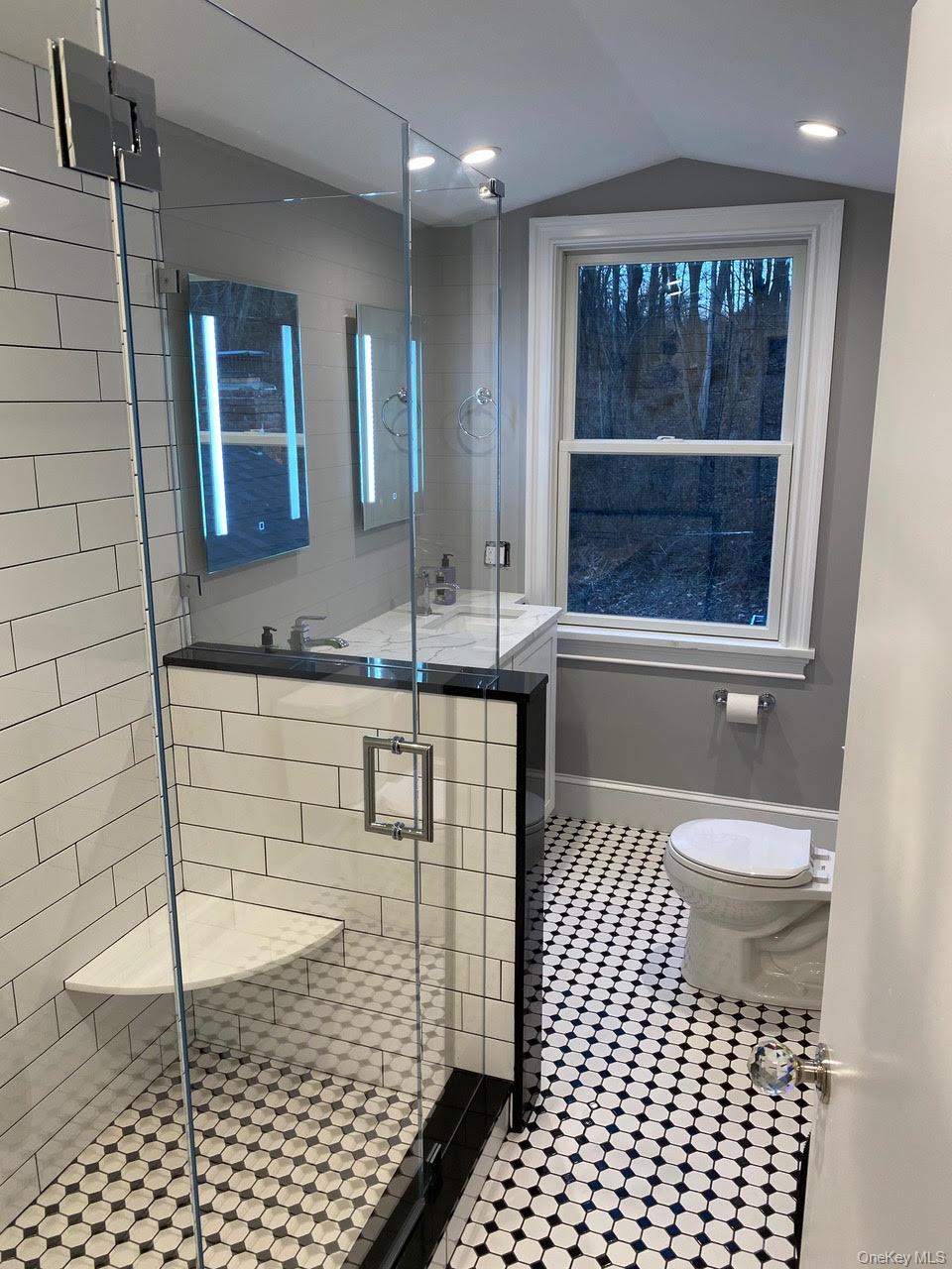 #11 photo, 1 Hennessey Lane, Poughkeepsie , NY 12603