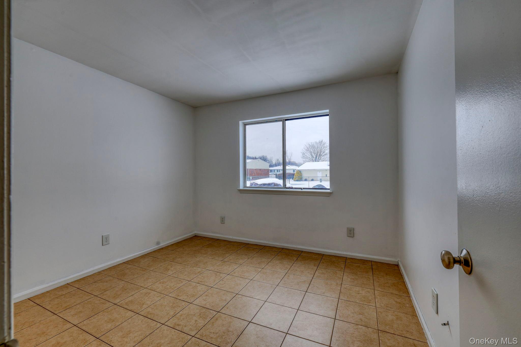 #4 photo, 276 Temple Hill Road, New Windsor , NY 12553