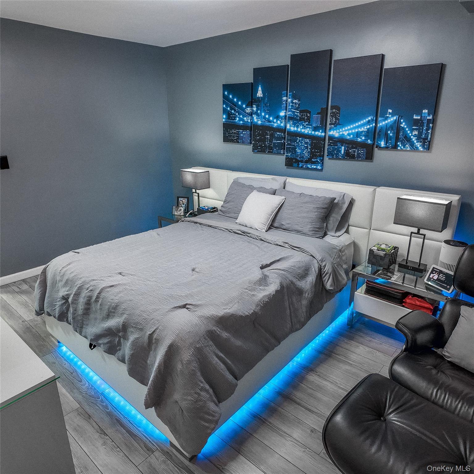 #8 photo, 1966 Newbold Avenue, Bronx , NY 10472