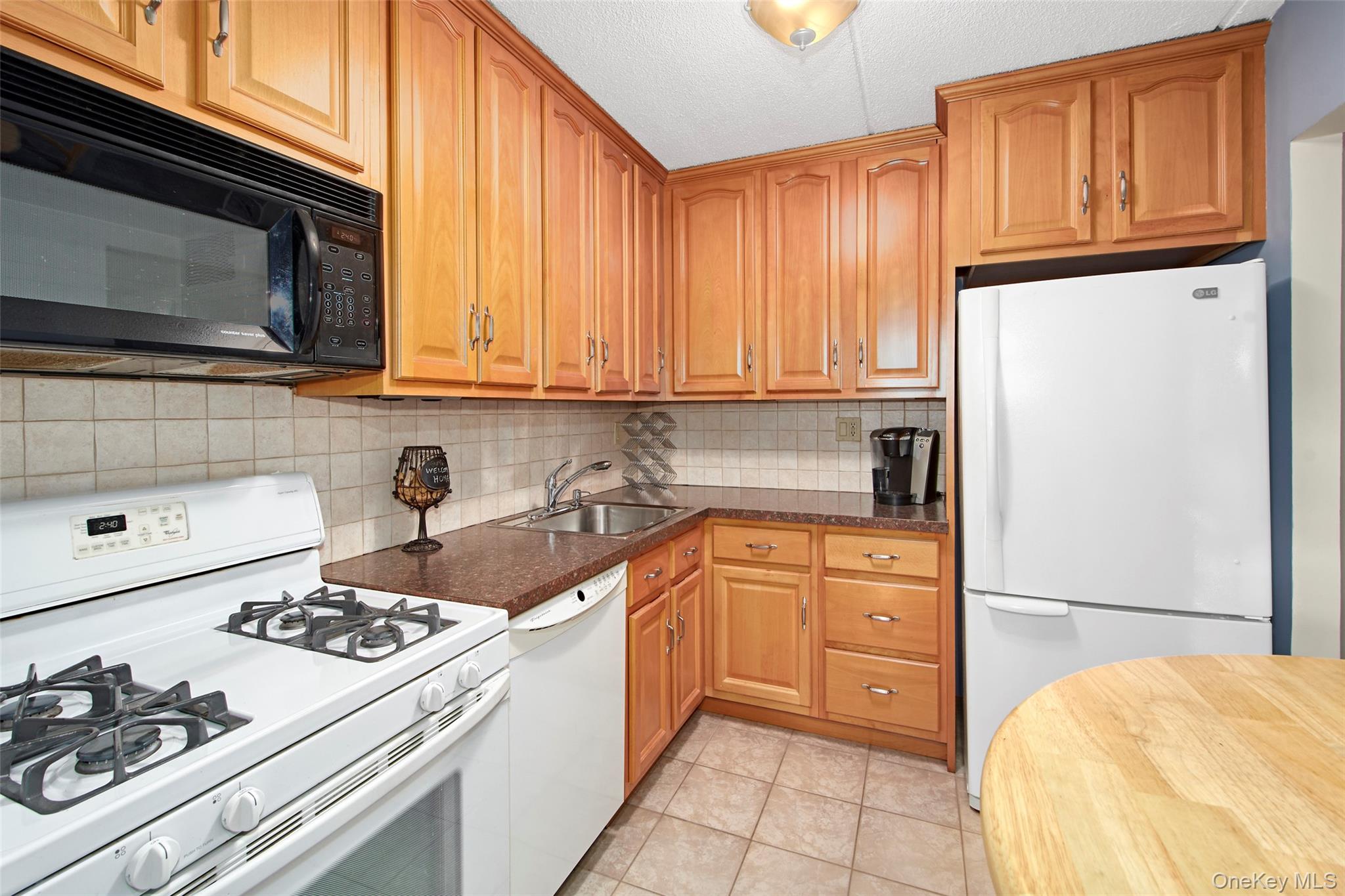 #16 photo, 470 Halstead, Harrison , NY 10528