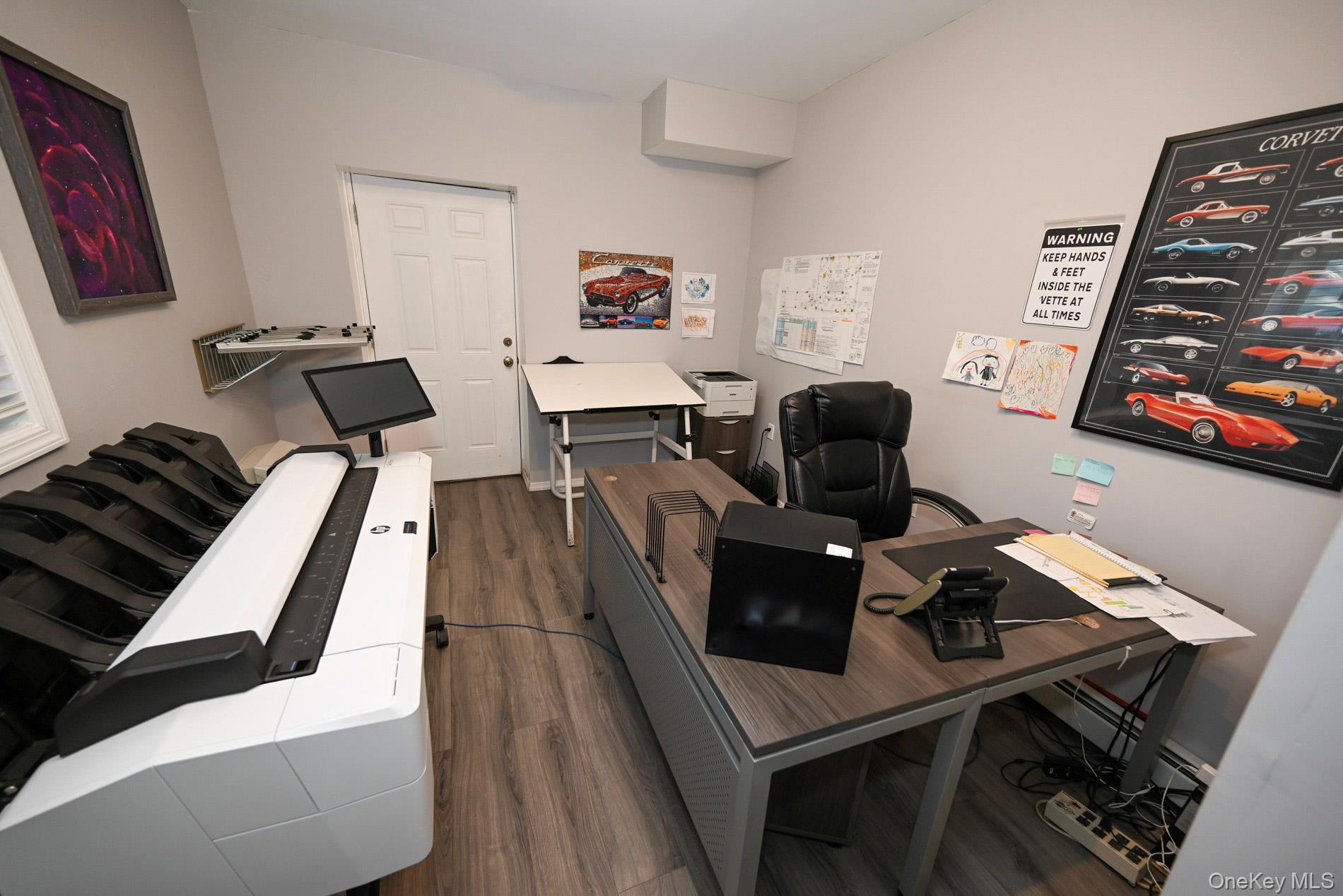 #19 photo, 308 Jericho, New Hyde Park , NY 11040