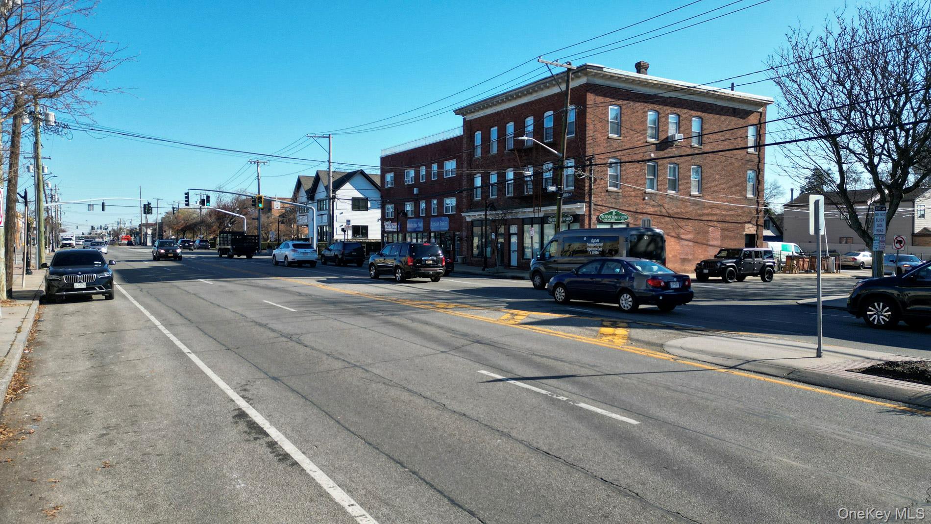 #5 photo, 308 Jericho, New Hyde Park , NY 11040