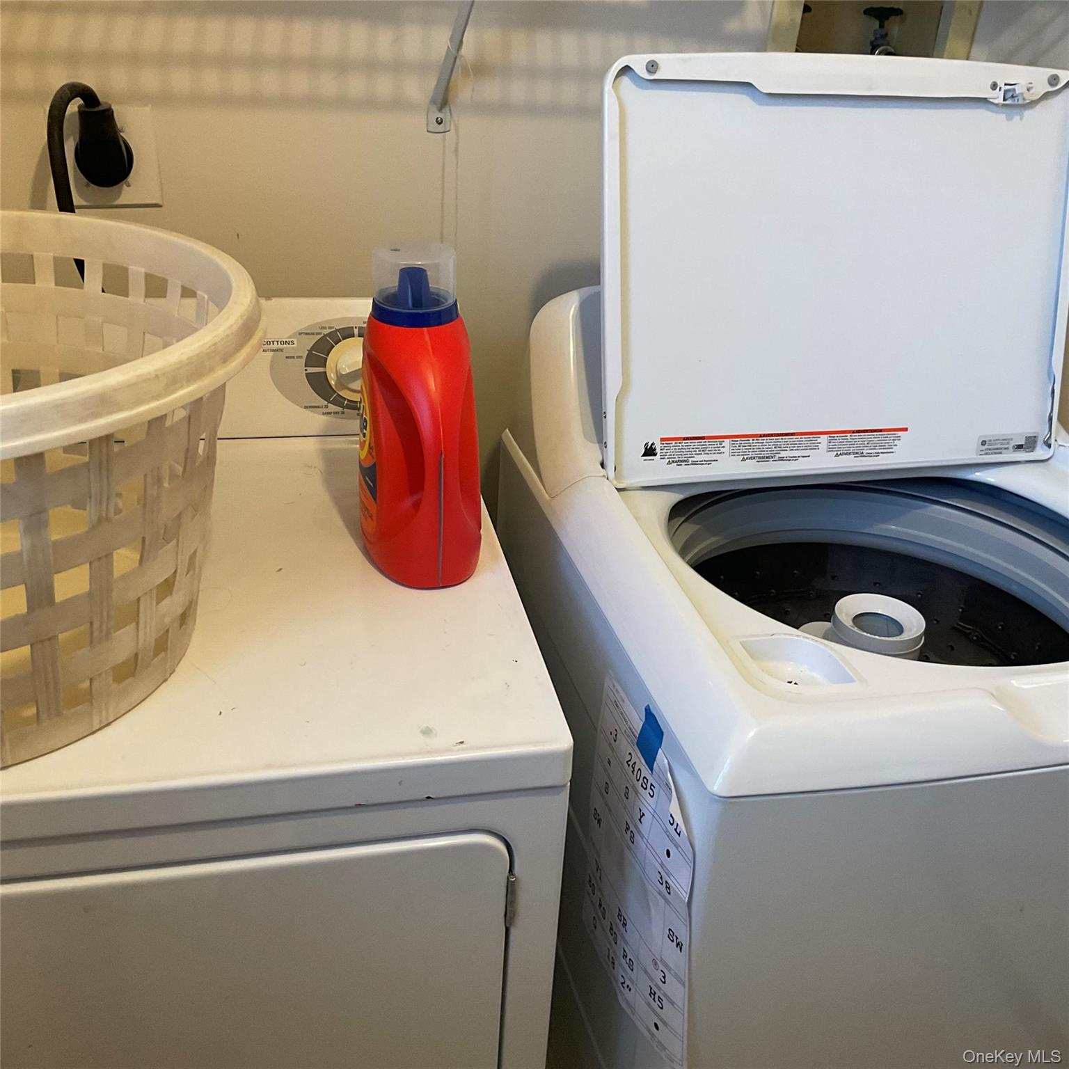 #20 photo, 409 Village Circle, Manorville , NY 11949