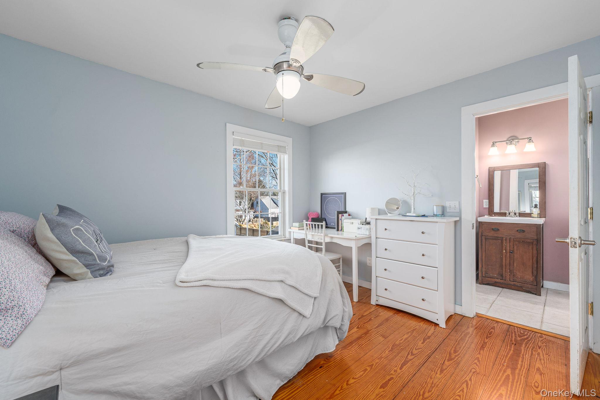 #13 photo, 735 aka 718 Wiggins Wiggins Street, Greenport , NY 11944