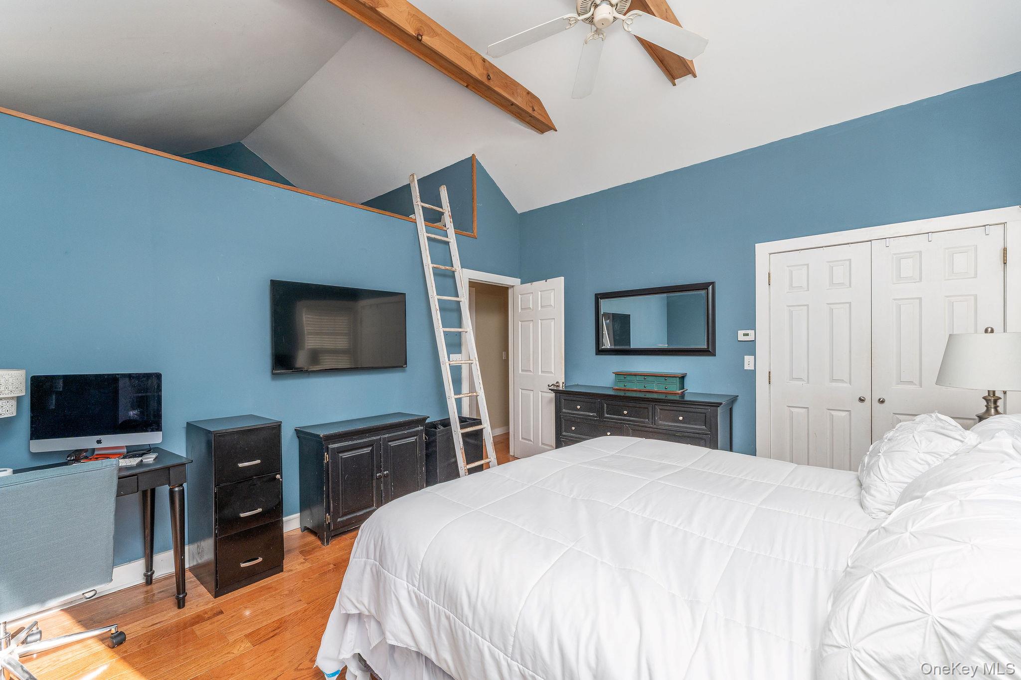 #20 photo, 735 aka 718 Wiggins Wiggins Street, Greenport , NY 11944