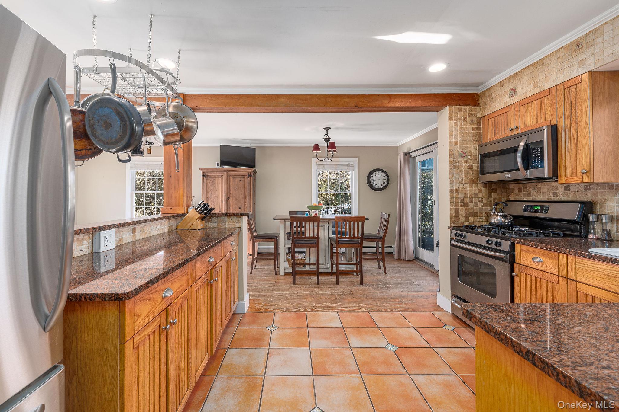 #4 photo, 735 aka 718 Wiggins Wiggins Street, Greenport , NY 11944