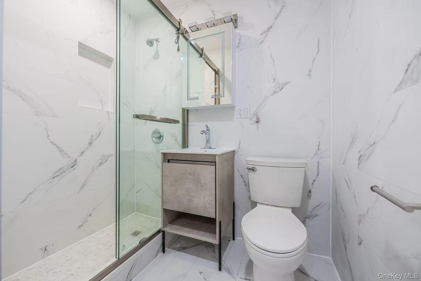 #17 photo, 165-02 Sanford Avenue, Flushing , NY 11358