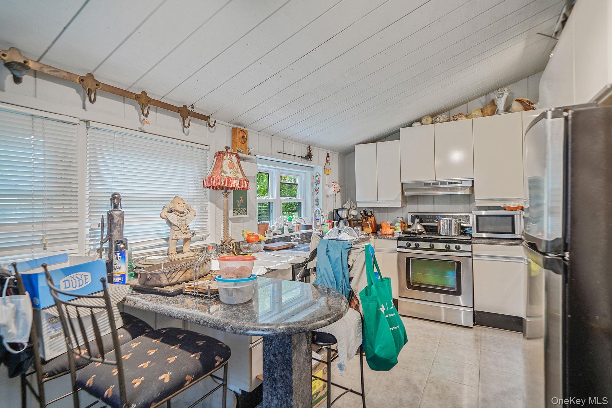 #10 photo, 427 Park Avenue, Huntington , NY 11743