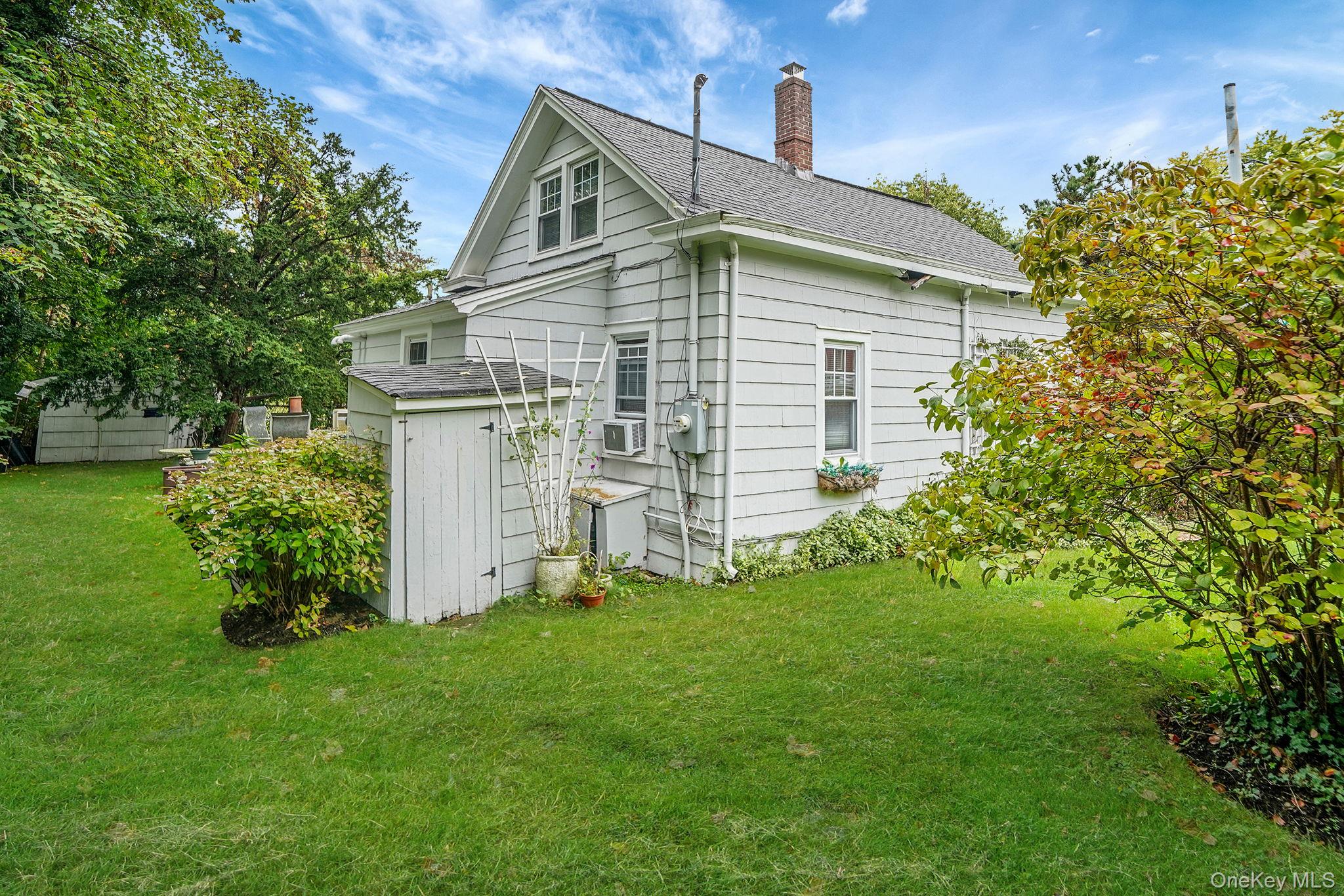 #20 photo, 427 Park Avenue, Huntington , NY 11743