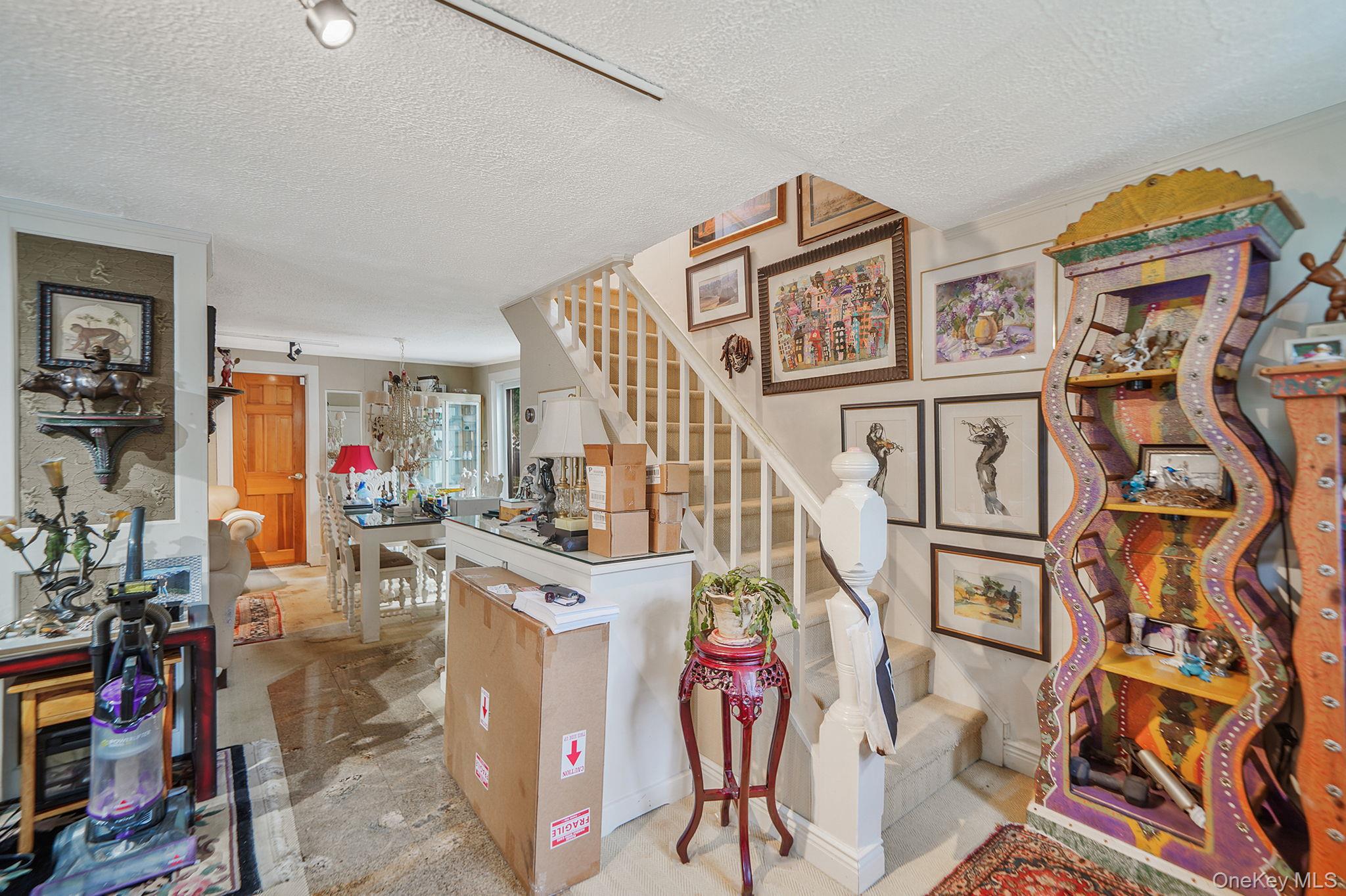 #3 photo, 427 Park Avenue, Huntington , NY 11743