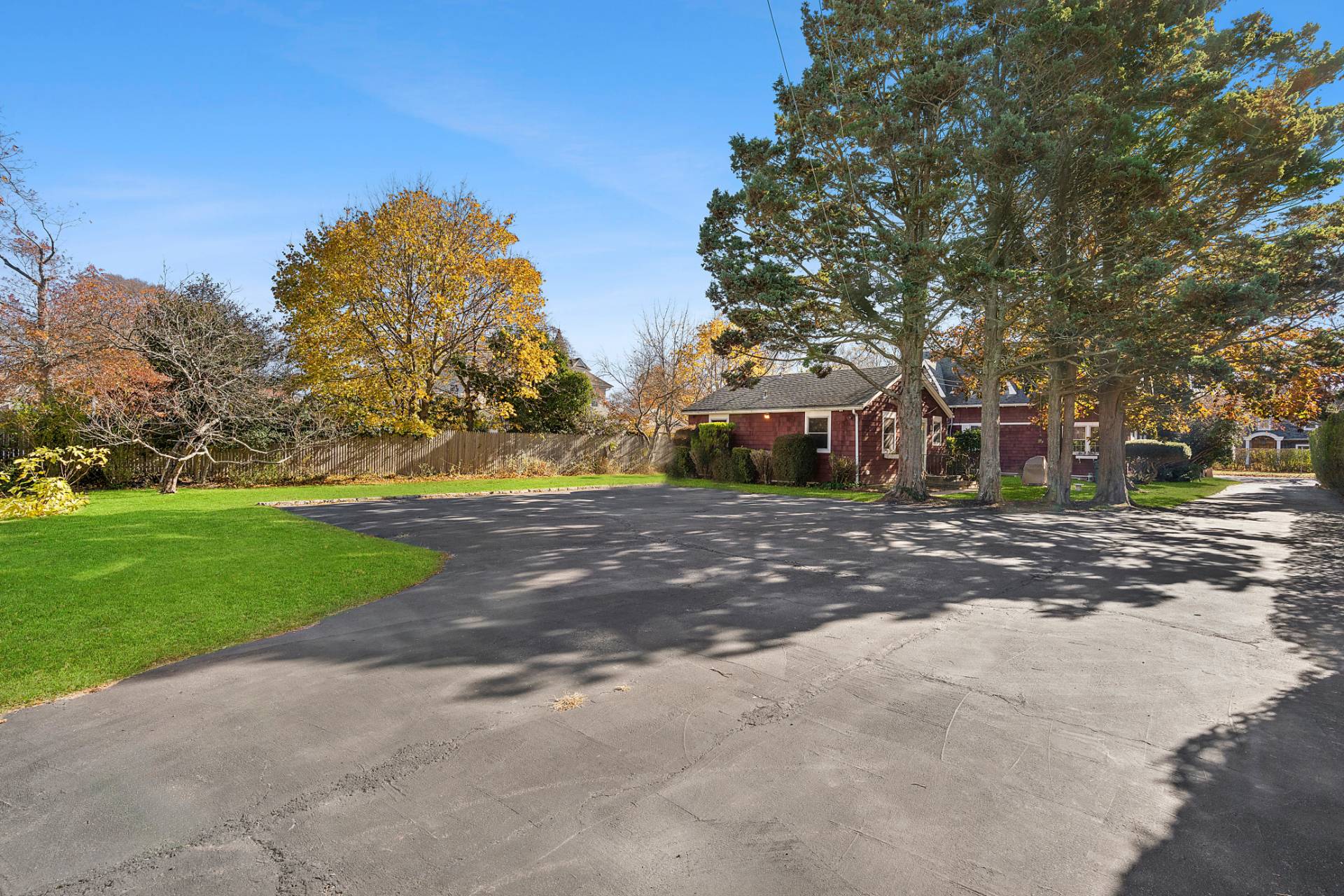 #23 photo, 201 Herrick Road, Southampton , NY 11968